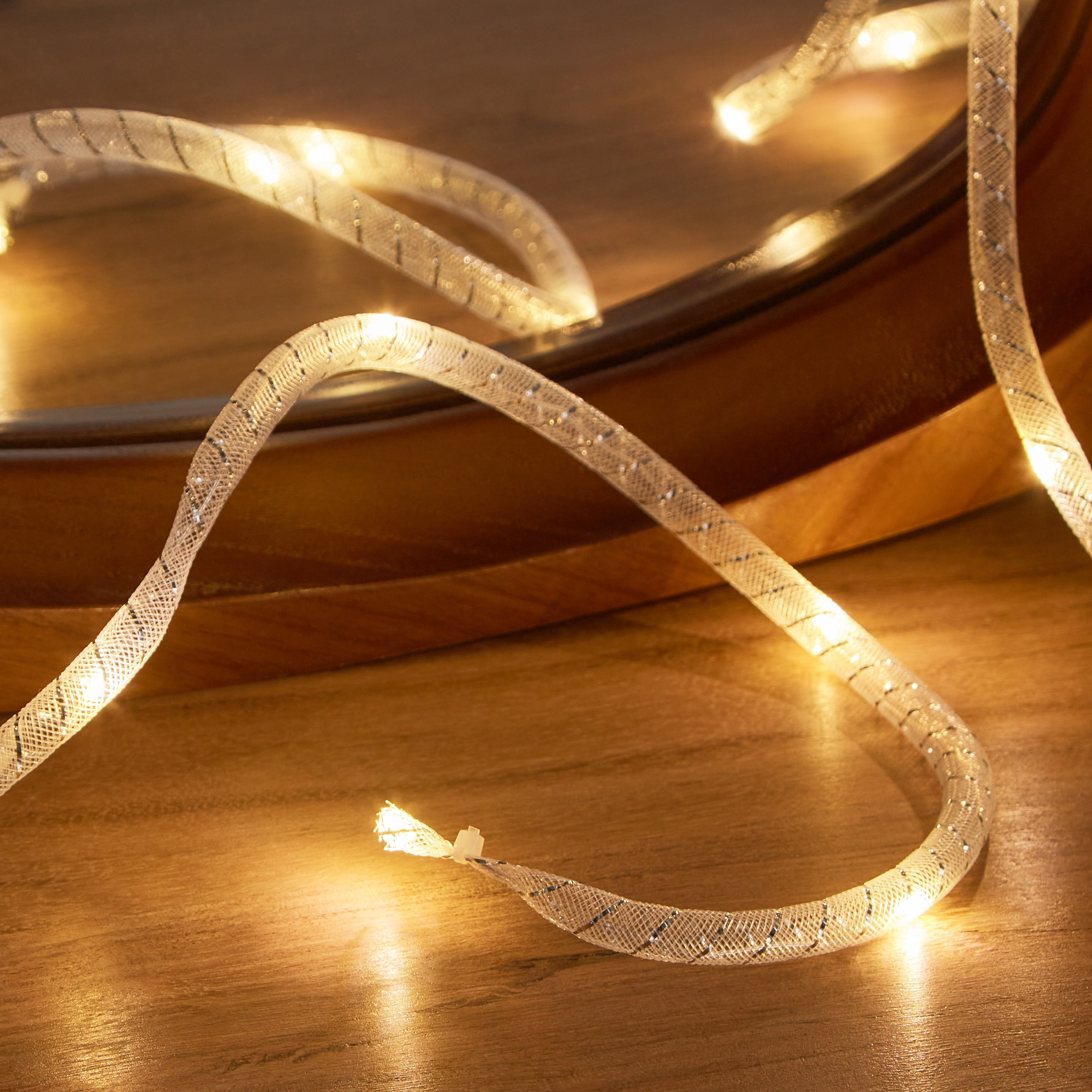 شريط إضاءة 20 لمبة إل إي دي من أورلا - 220 سم-hbxdiningroom-lighting-decorativesandstringlights-image-3