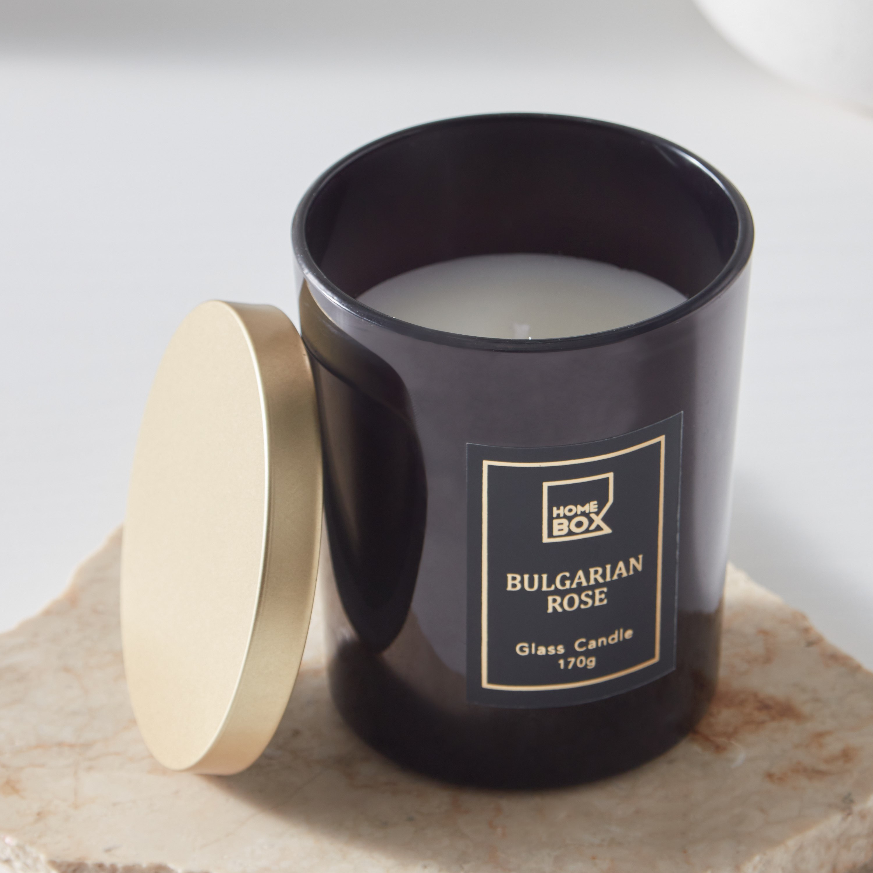 جرة شموع برائحة الورد البلغاري مع غطاء من ميدنايت ايسنس - 170 جم-hbxlivingroom-decorandaccessories-candles-image-2