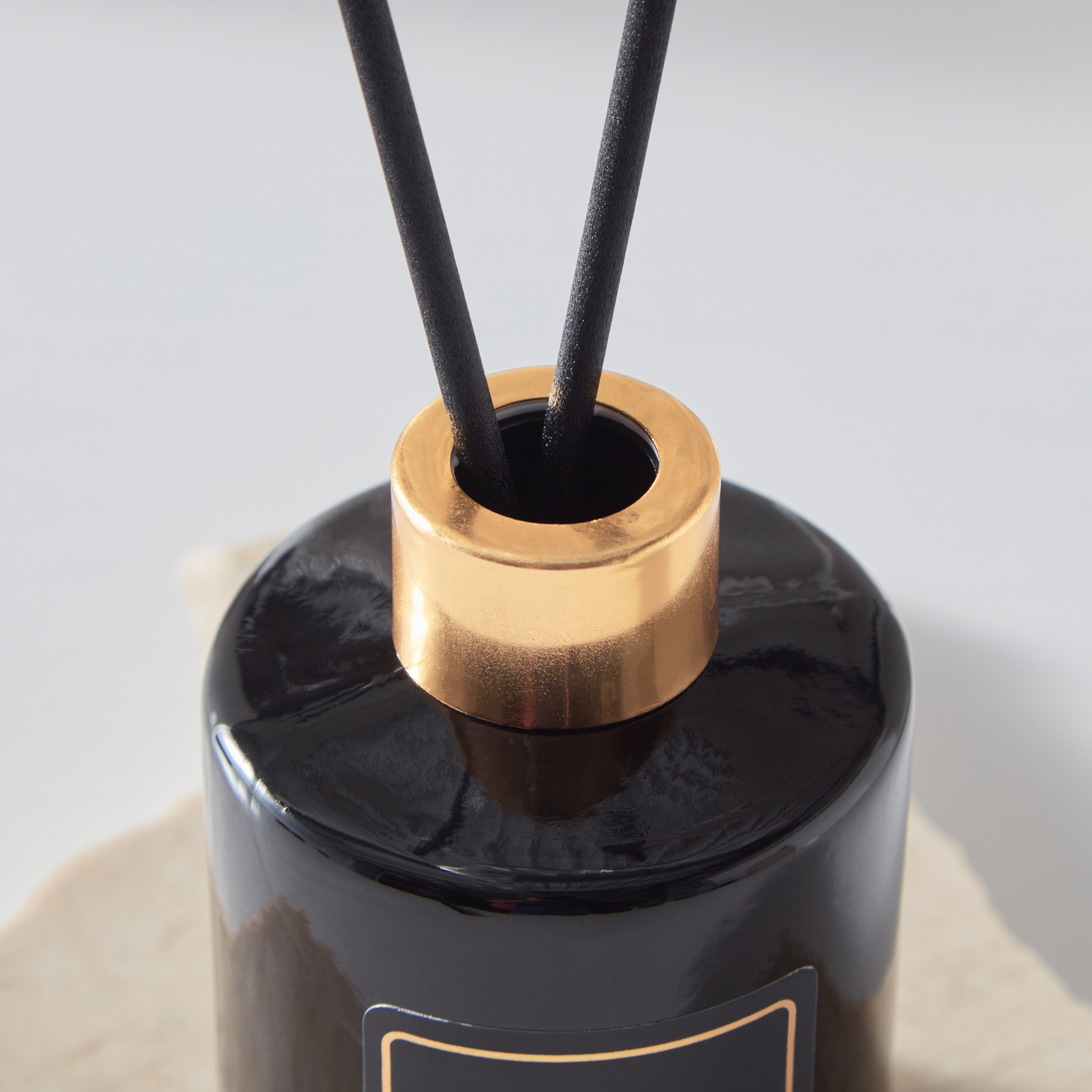 موزع عطور بعيدان خشبية عنبر ومسك من ميدنايت إيسنس - 120 مل-PROMO_HB_AE_B1G1_250925-image-2