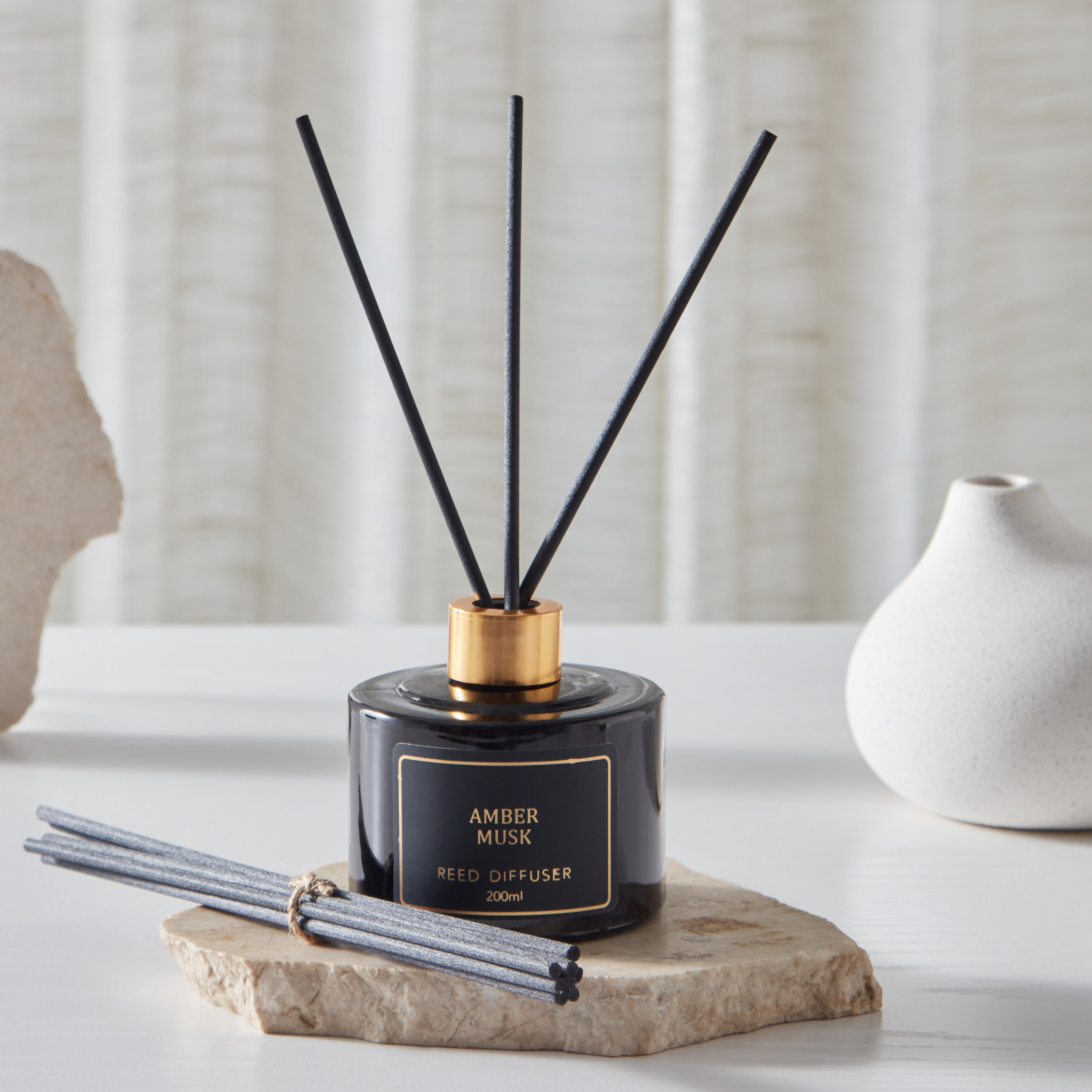 Midnight Essence Amber Musk Reed Diffuser - 200 ml-PROMO_HB_AE_B2G2_011025-image-1