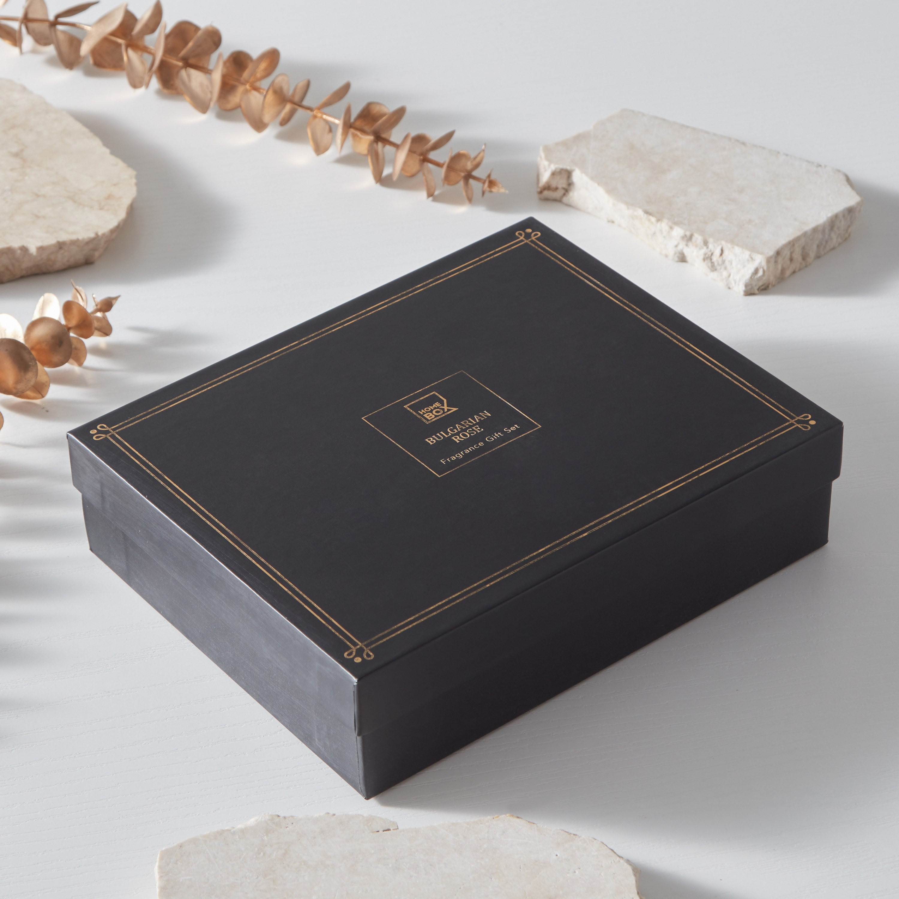 مجموعة هدايا عطور برائحة الورد البلغاري من ميدنايت إيسنس-PROMO_HB_AE_B2G2_011025-image-2