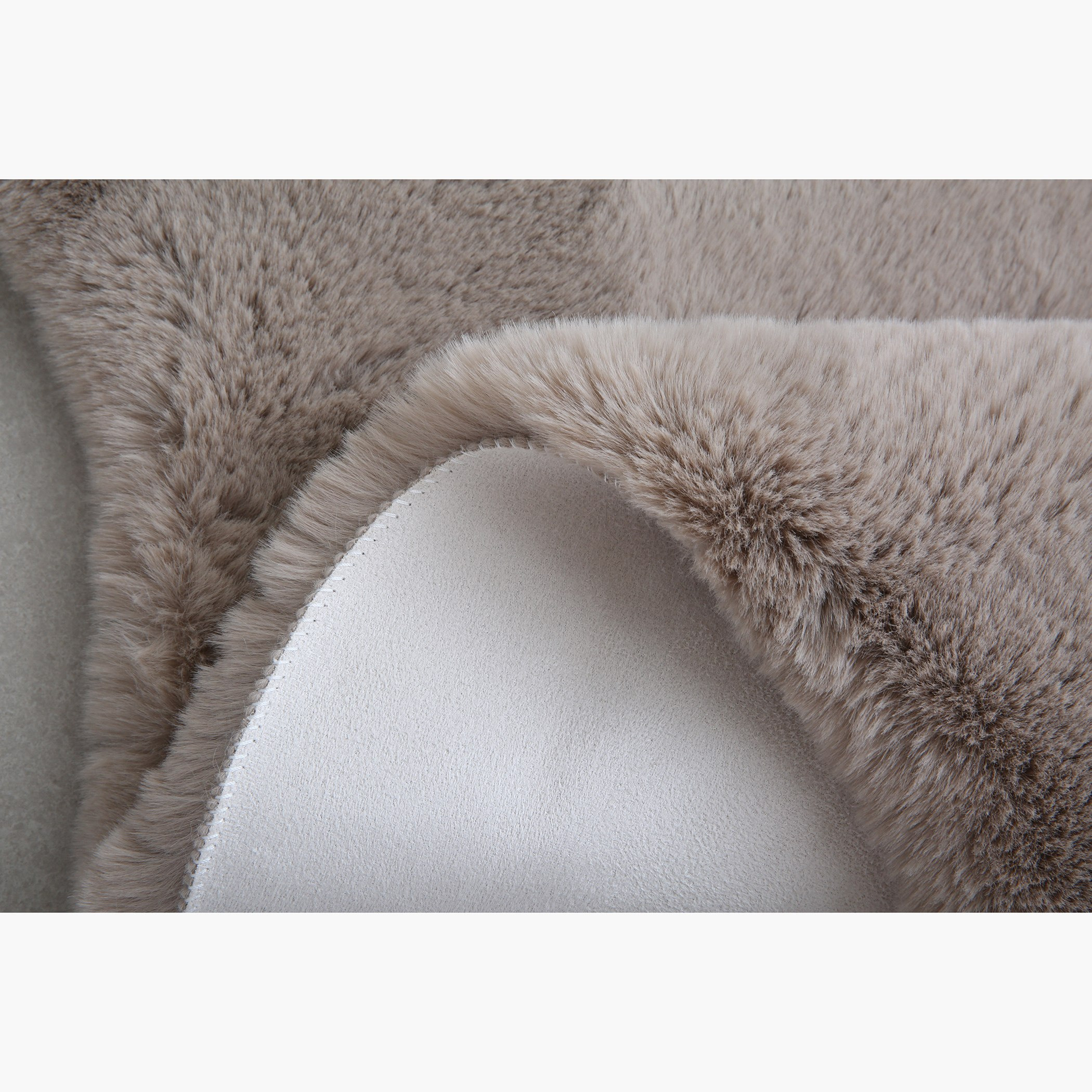 Faux Rabbit Fur Rug - 75x125 cm-hbxdecorandfurnishings-floorcoverings-rugs-image-3