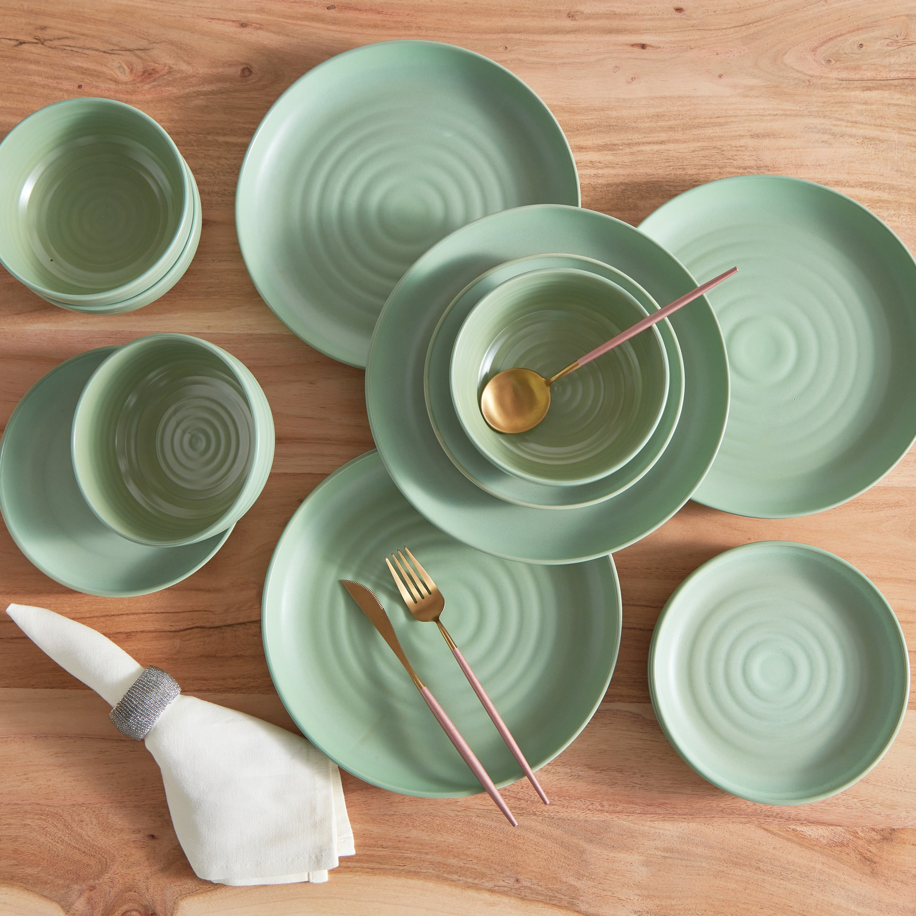 طقم عشاء 12 قطعة من الخزف الحجري من إليجنزا - 4 أشخاص-hbxhomeware-hbxkitchen-image-1