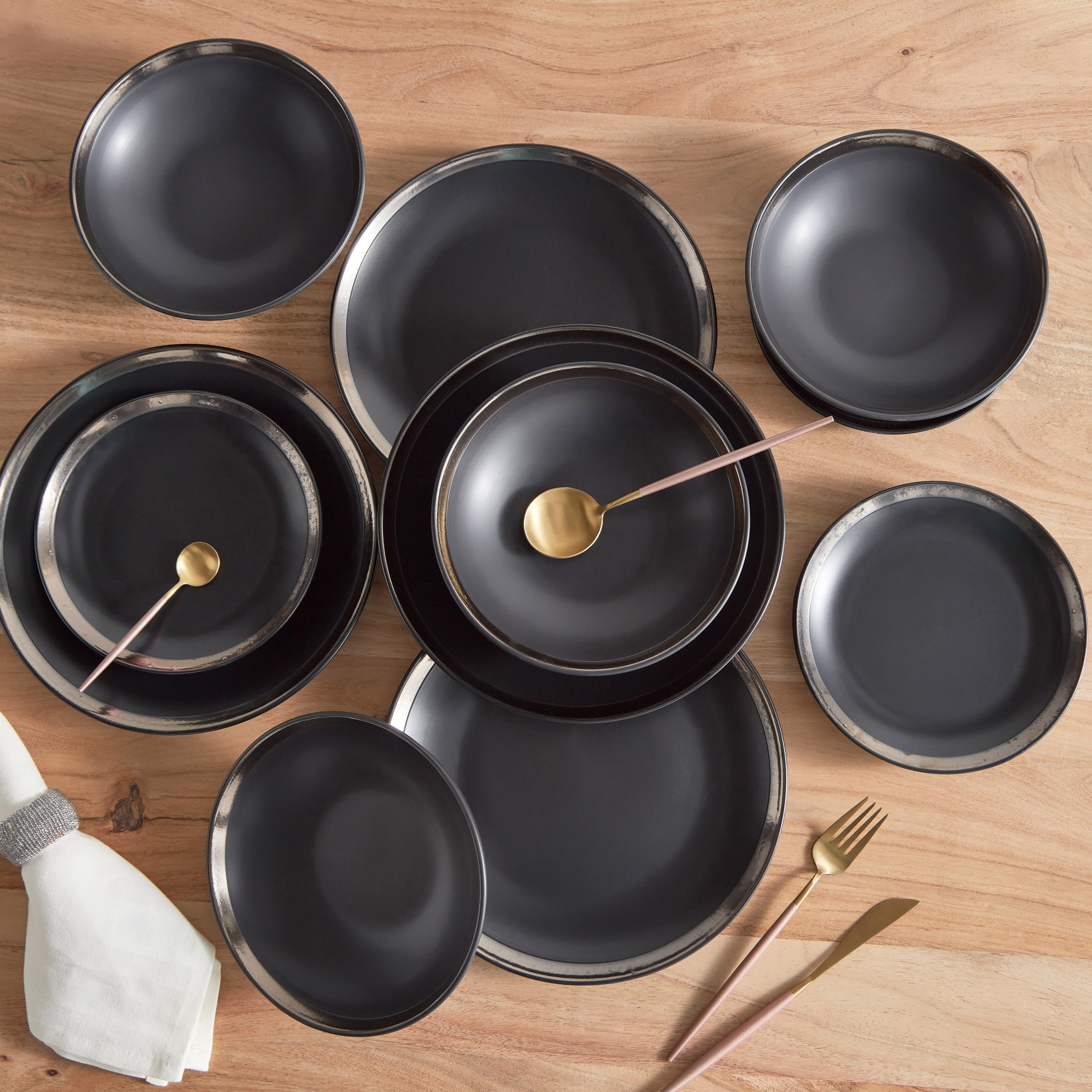طقم عشاء 12 قطعة من الخزف الحجري من إليجنزا - 4 أشخاص-hbxhomeware-hbxkitchen-image-1