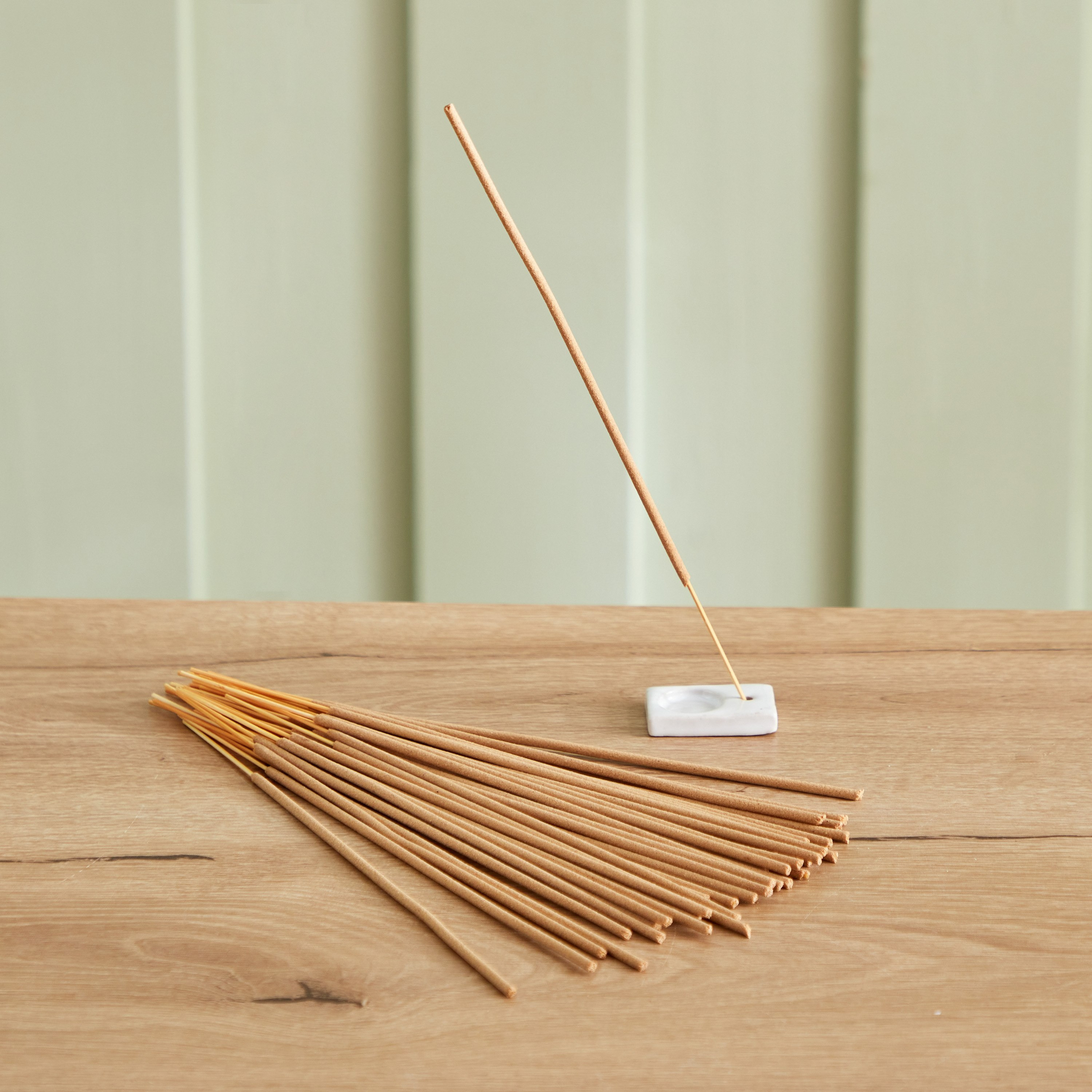 أعواد بخور فانيليا من أودري- مجموعة 40 قطعة-hbxdecorandfurnishings-homefragrance-roomfreshnersandaromamist-image-1