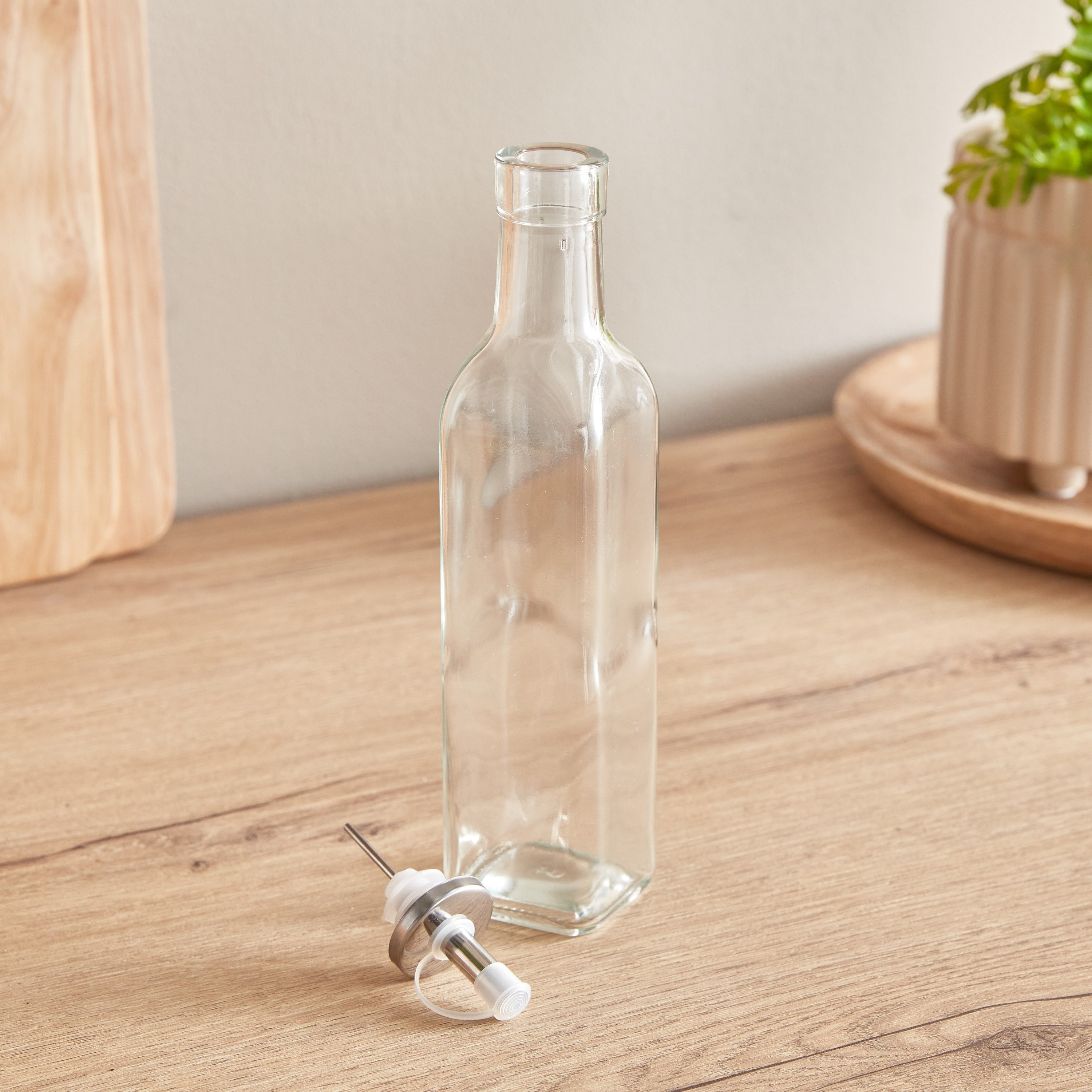 قارورة زيت من إيسينشيال - 5x5x25 سم-hbxhomeware-hbxkitchen-image-3