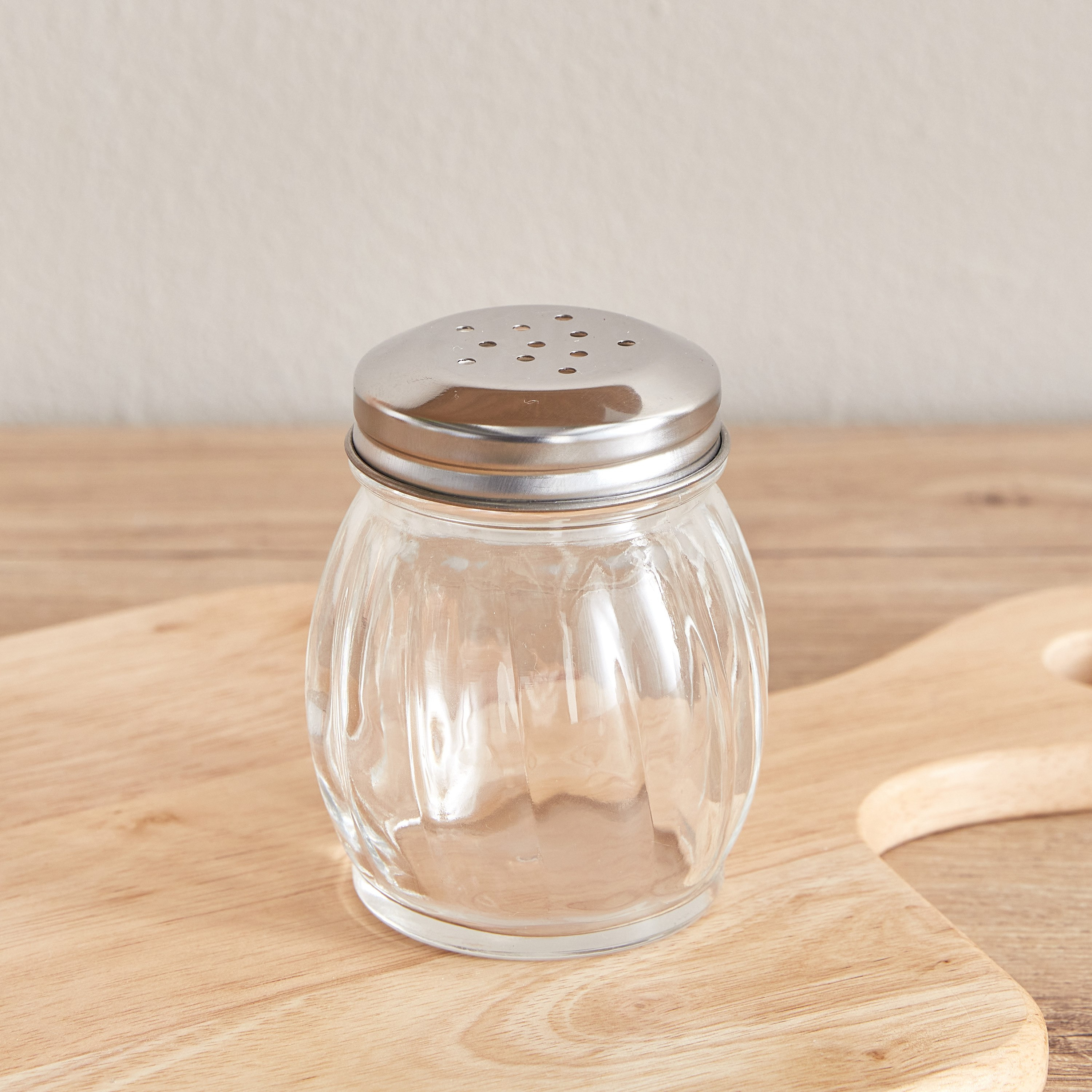 Essential Salt and Pepper Shaker-hbxhomeware-hbxkitchen-image-2