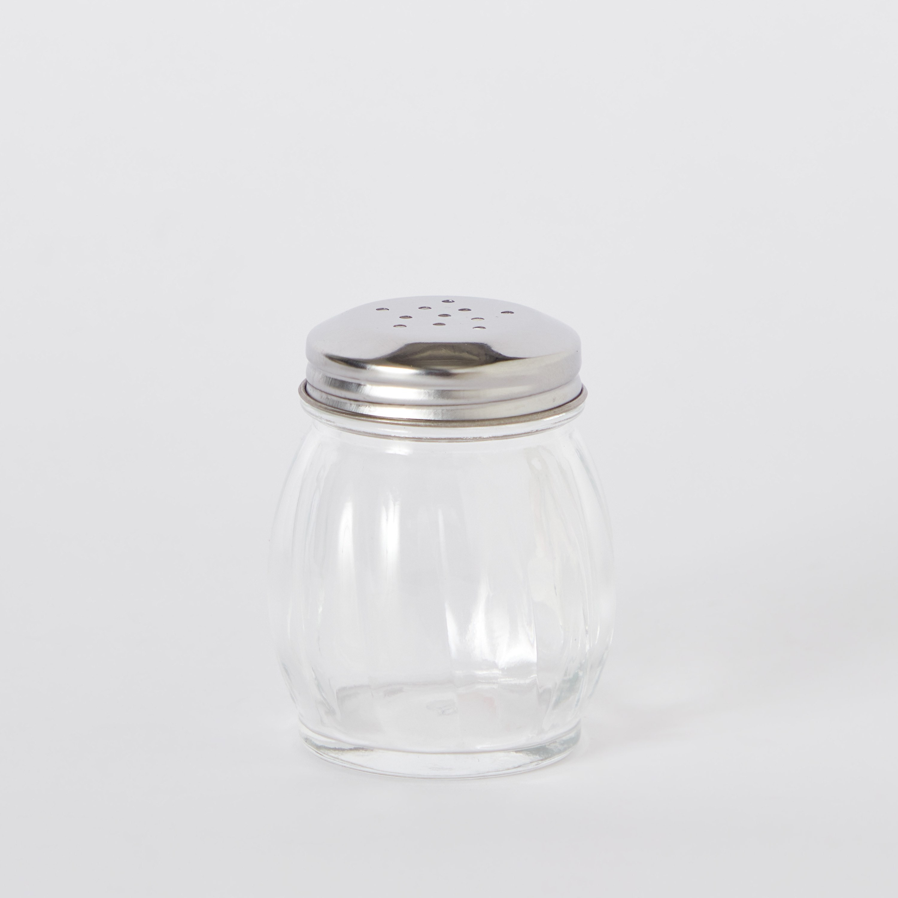 Essential Salt and Pepper Shaker-hbxhomeware-hbxkitchen-image-5