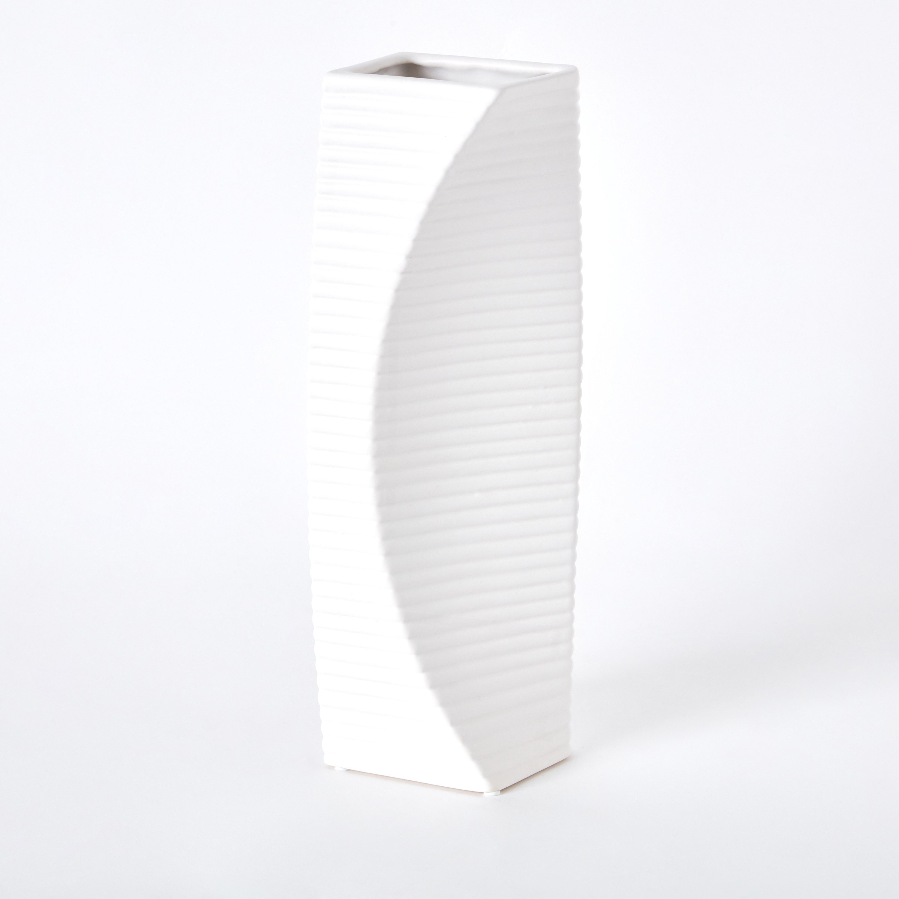 مزهرية سيراميك ملتوية ثلاثية الأبعاد من كوبي - 8x7x26 سم-hbxbedroom-decorandaccessories-vases-image-6