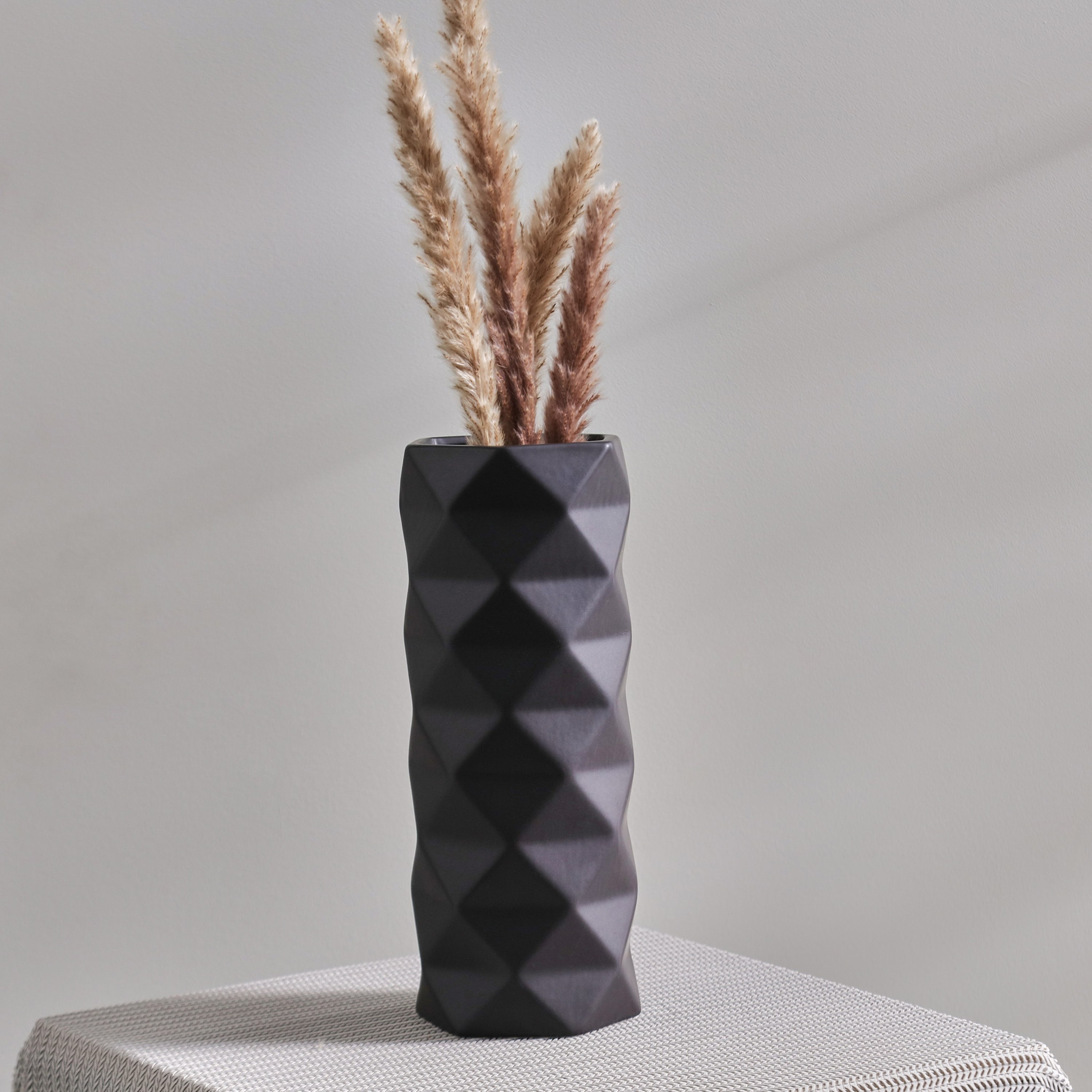 مزهرية سيراميك من كوبي - 12x12x31 سم-hbxbedroom-decorandaccessories-vases-image-1