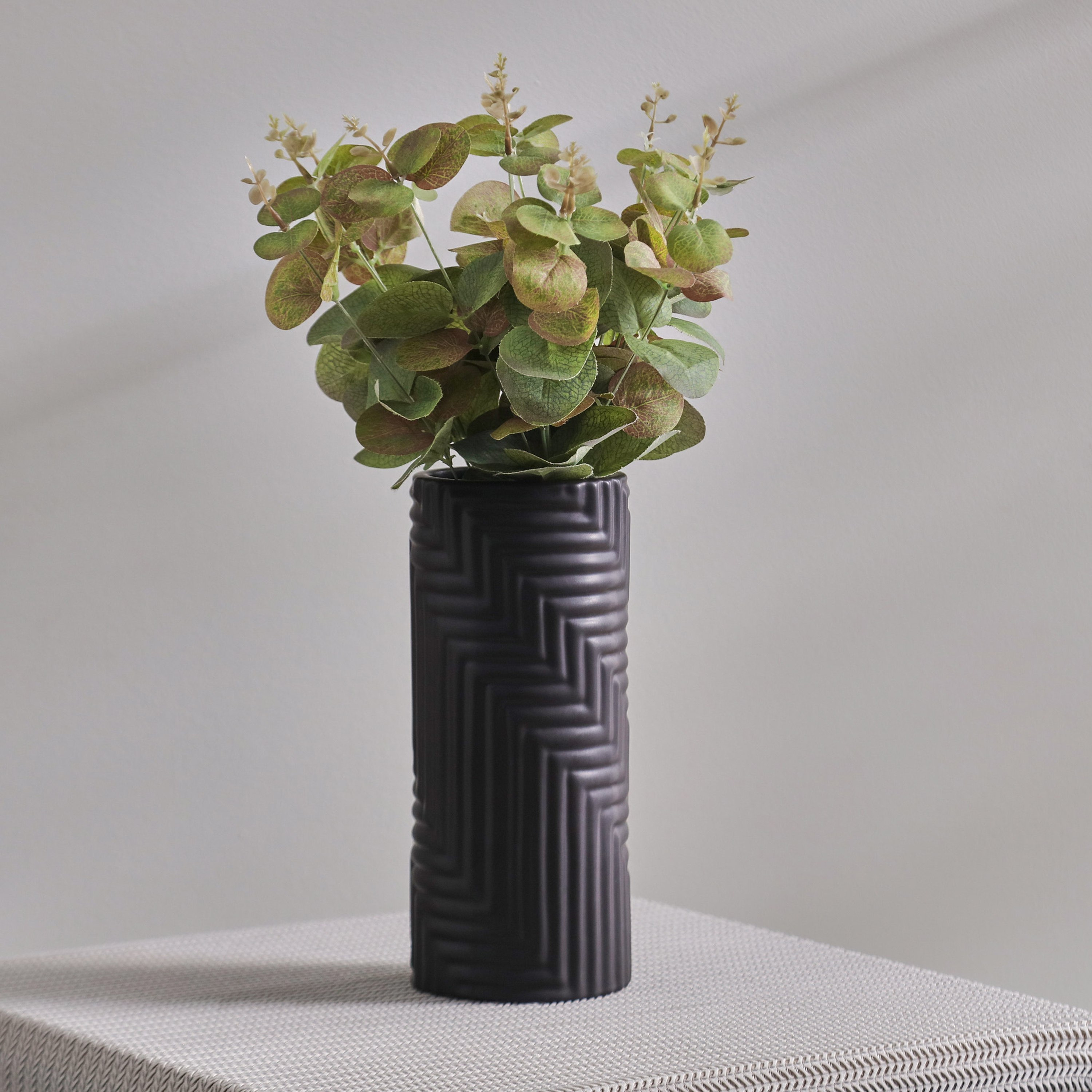 مزهرية سيراميك من كوبي فيكتور - 9.5x9.5x22 سم-hbxbedroom-decorandaccessories-vases-image-1