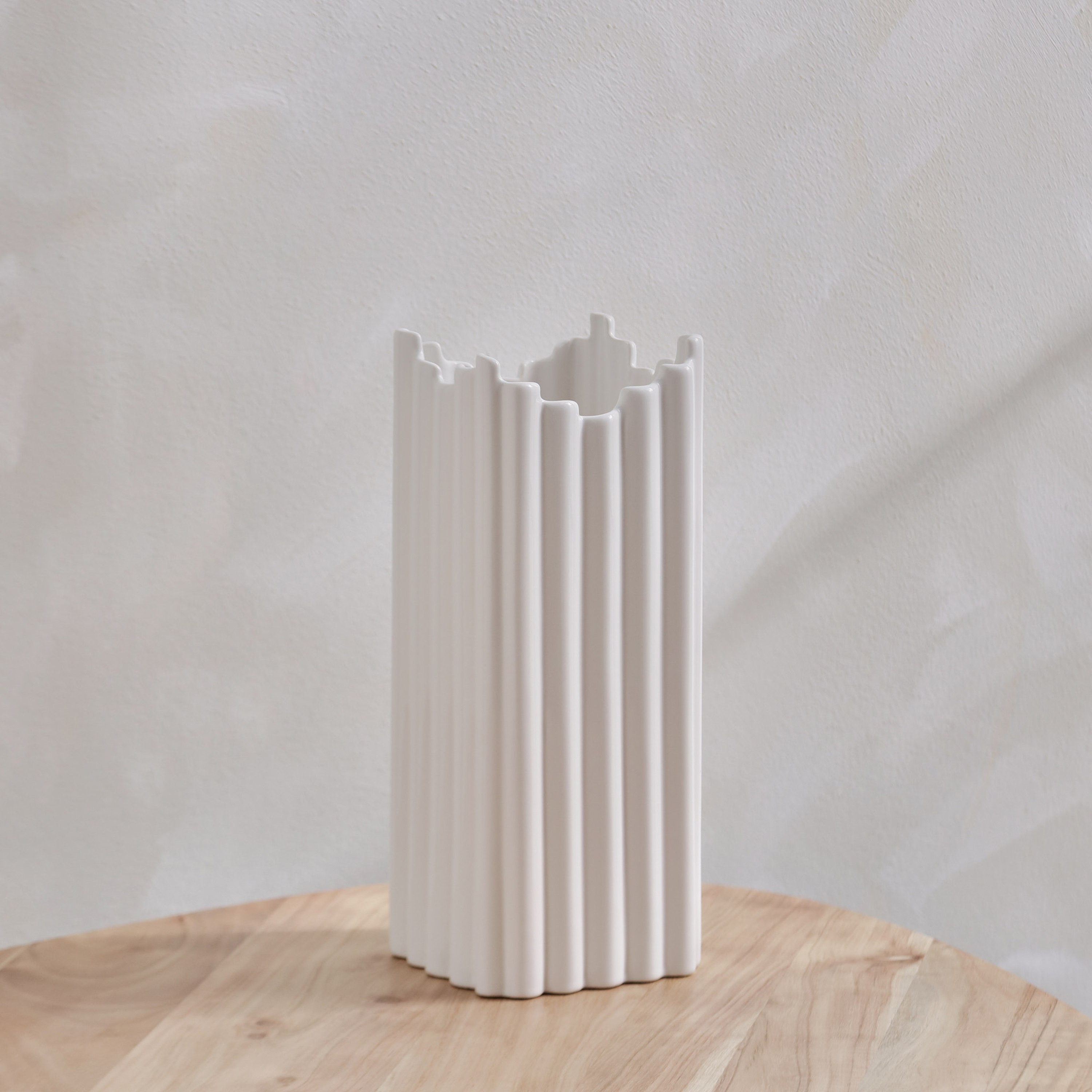 مزهرية سيراميك عضوية من كوبي - 12x12x30 سم-hbxbedroom-decorandaccessories-vases-image-2