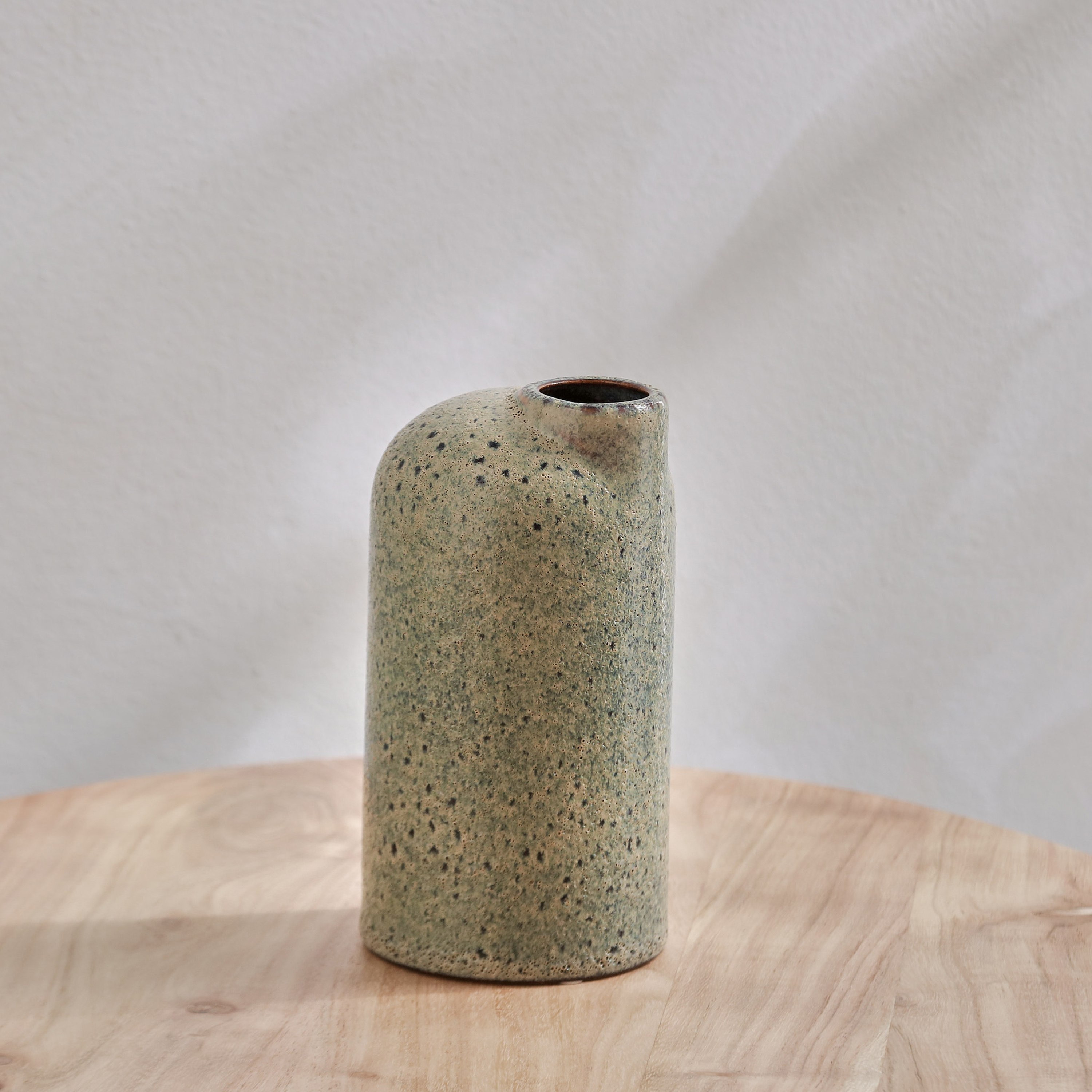مزهرية سيراميك من كوبي مودرن كاراف - 8.5x8.5x16 سم-hbxbedroom-decorandaccessories-vases-image-2