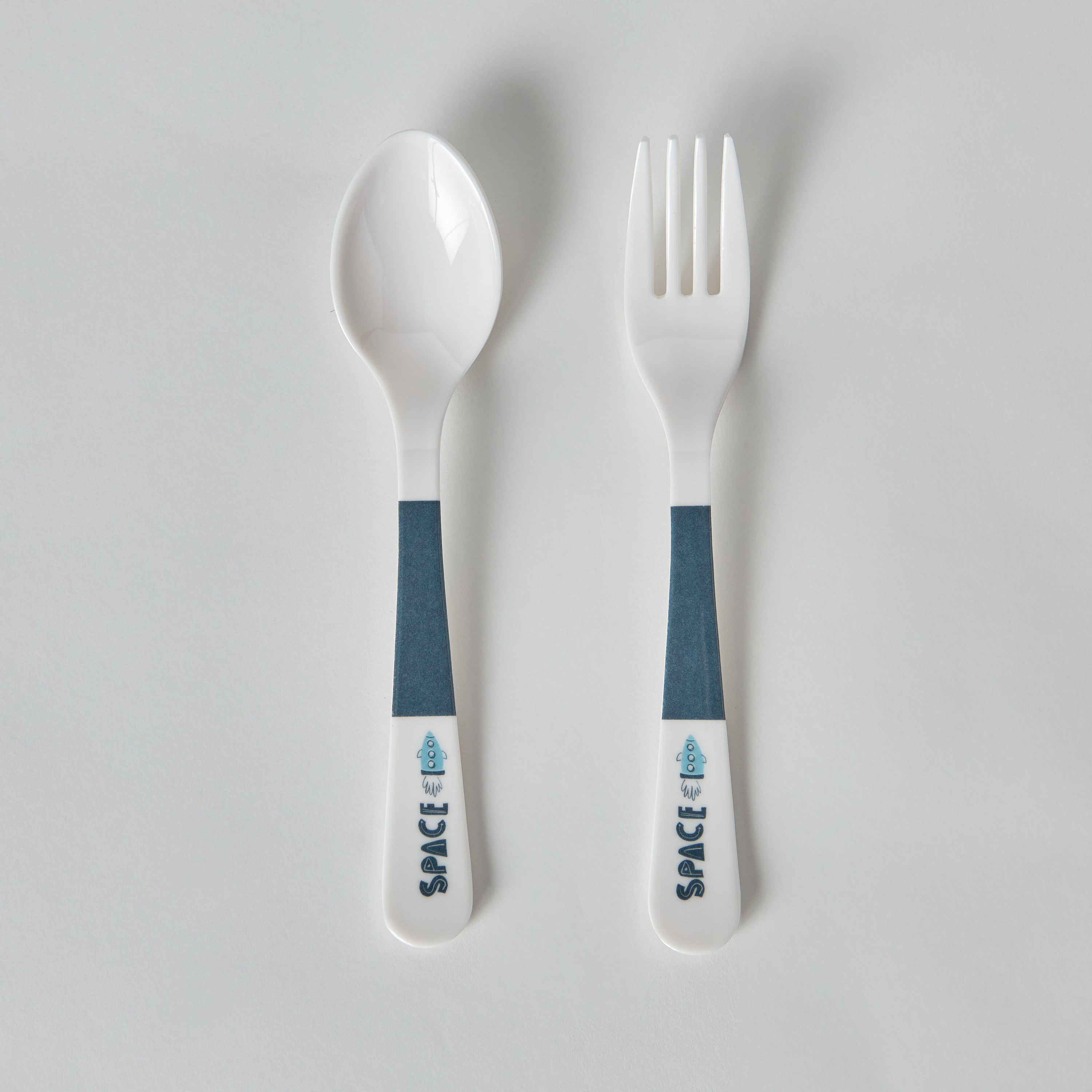 طقم أدوات مائدة ميلامين قطعتين بطبعات فضاء من هاري ترينيتي- 16 سم-hbxhomeware-hbxkidsandyouth-image-5