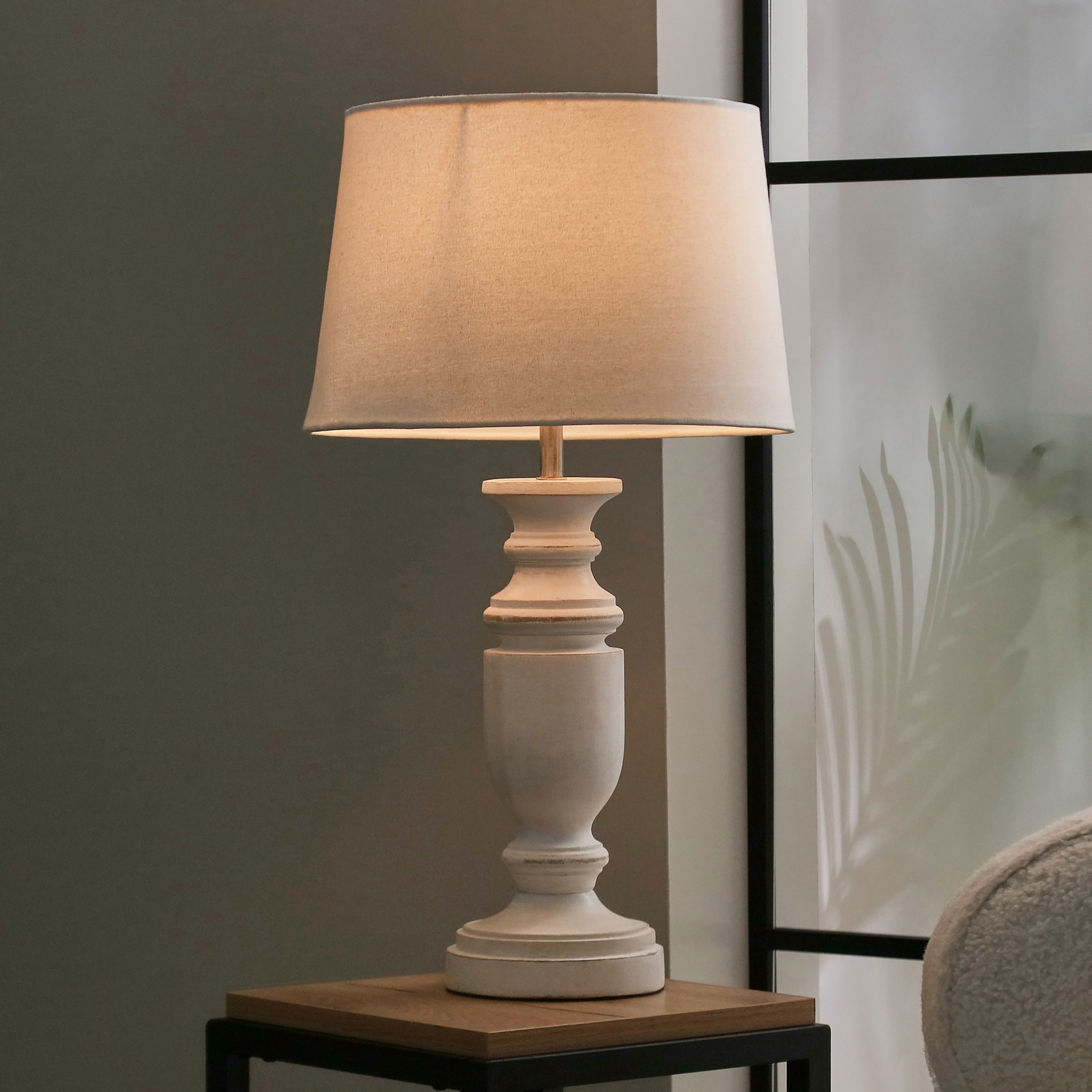 مصباح طاولة خشبي منحوت بغطاء رفيع من أدرانو - 55 سم-hbxlivingroom-lighting-tablelamps-image-2