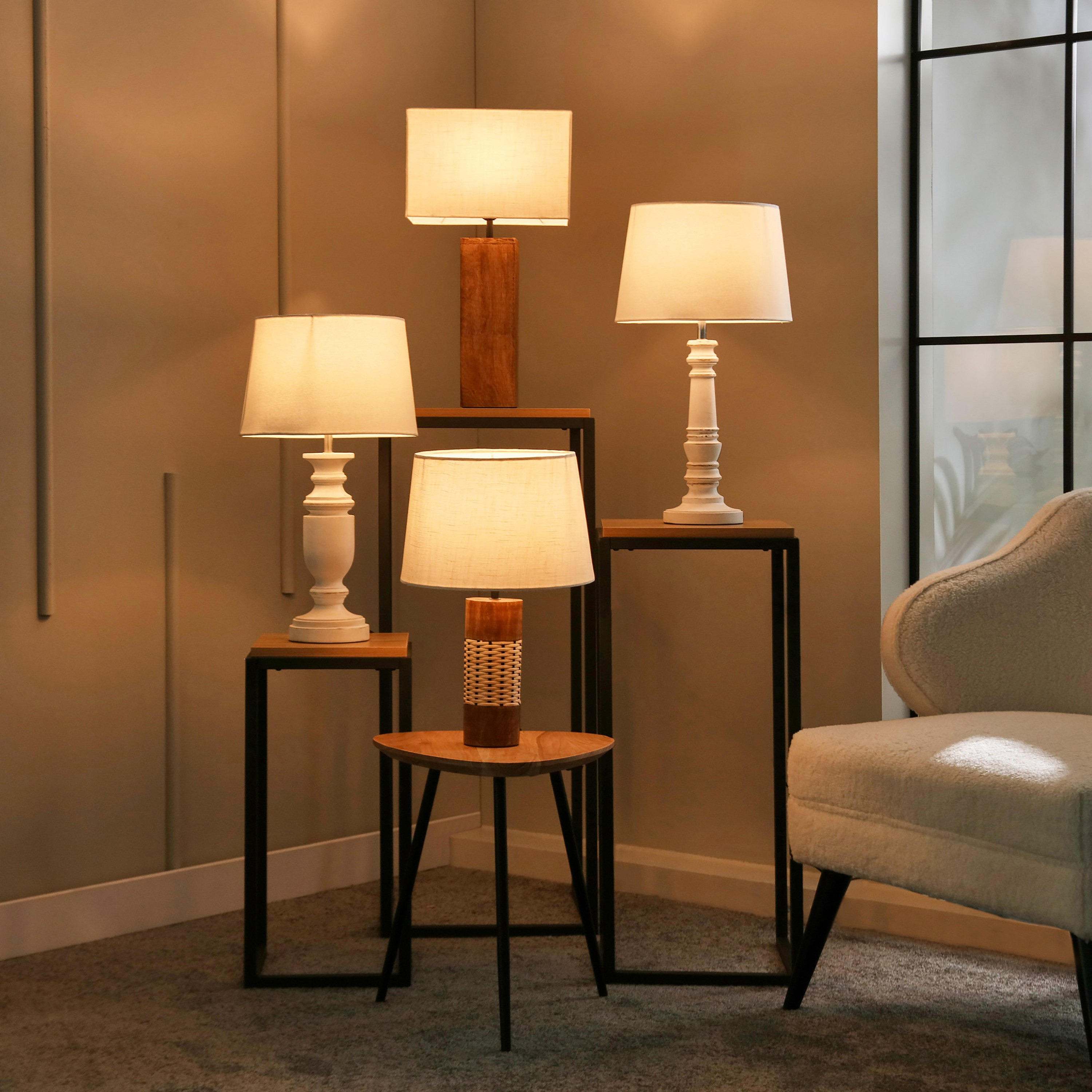 مصباح طاولة خشبي منحوت بغطاء رفيع من أدرانو - 55 سم-hbxlivingroom-lighting-tablelamps-image-5