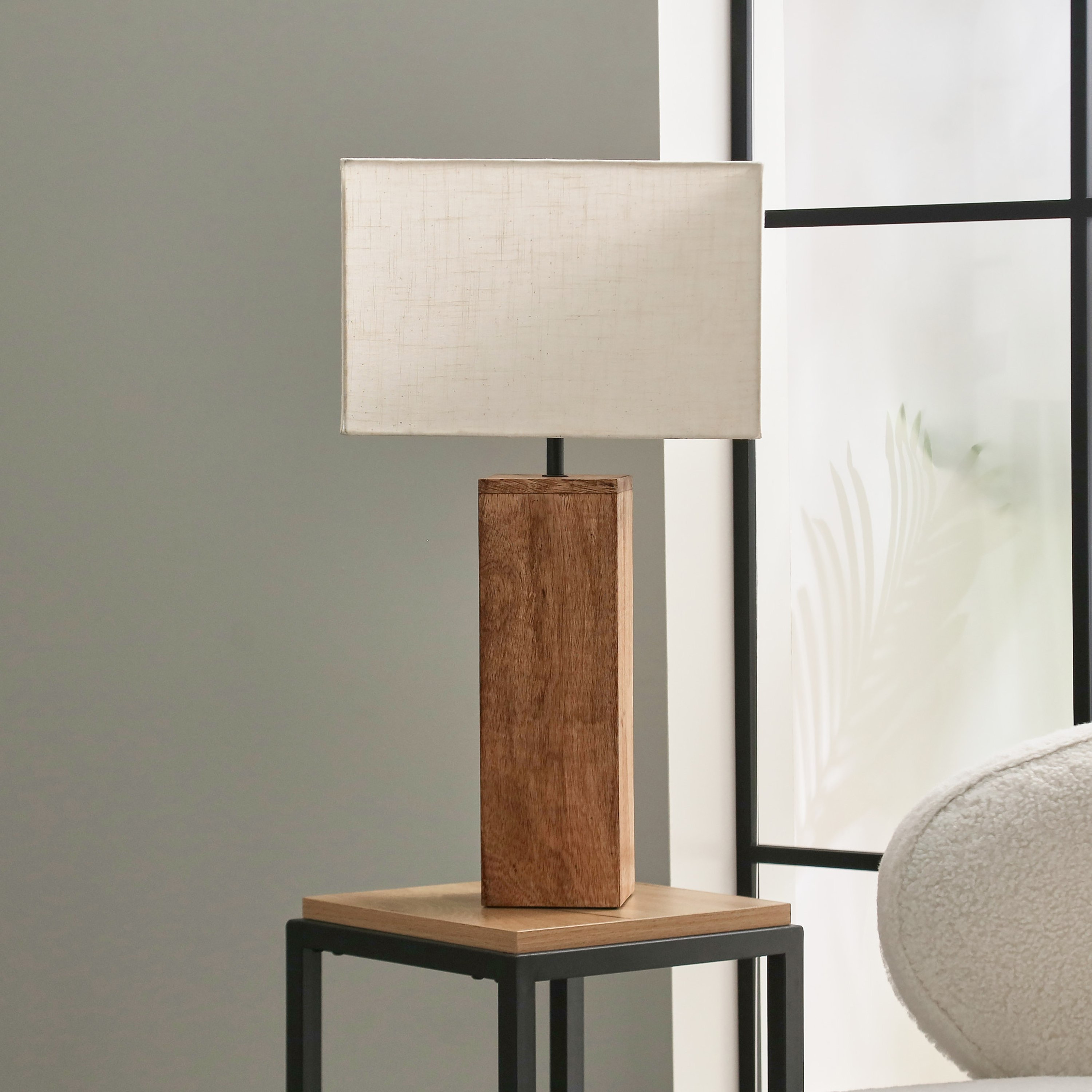 مصباح طاولة خشبي بغطاء كتان من أدرانو - 55 سم-hbxlivingroom-lighting-tablelamps-image-1