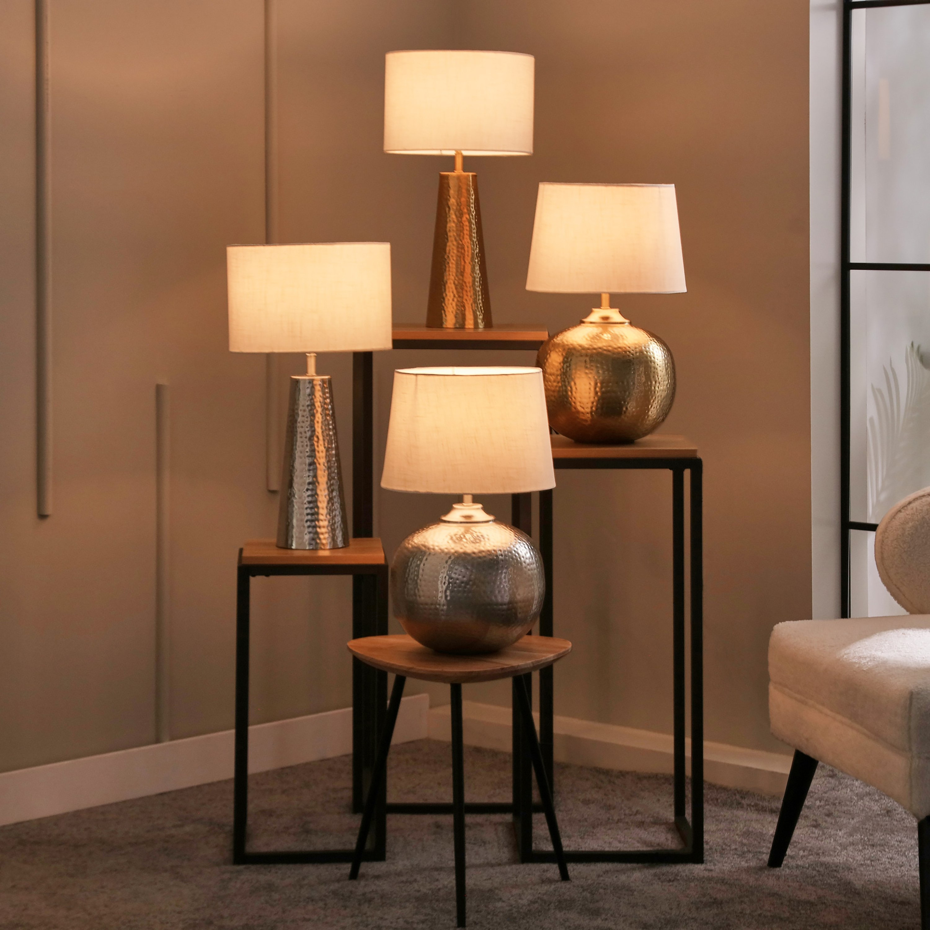 مصباح طاولة معدن مطروق بغطاء كتان من أدرانو - 50 سم-hbxlivingroom-lighting-tablelamps-image-5