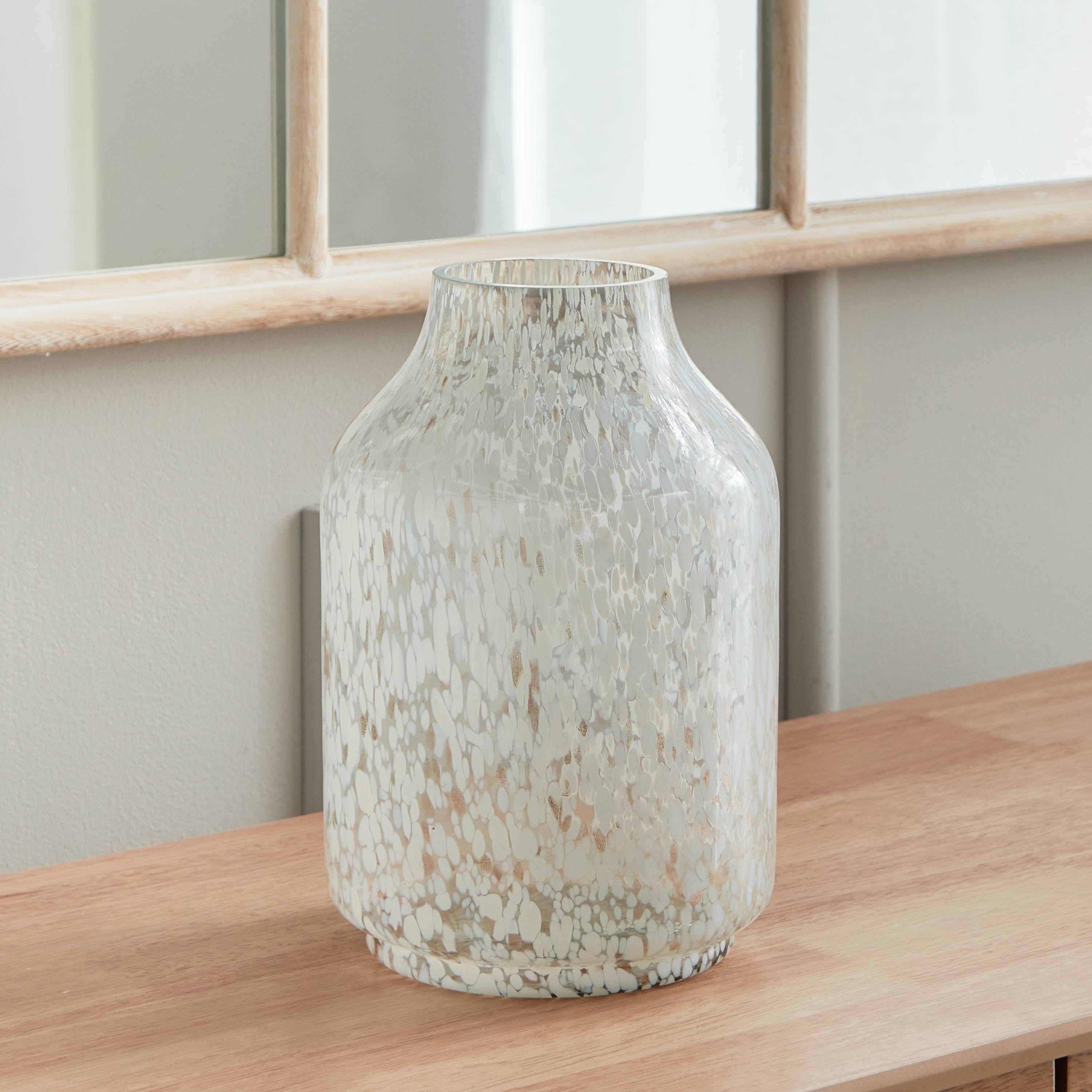 مزهرية زجاج من أورا - 16.5x16.5x26 سم-hbxbedroom-decorandaccessories-vases-image-2