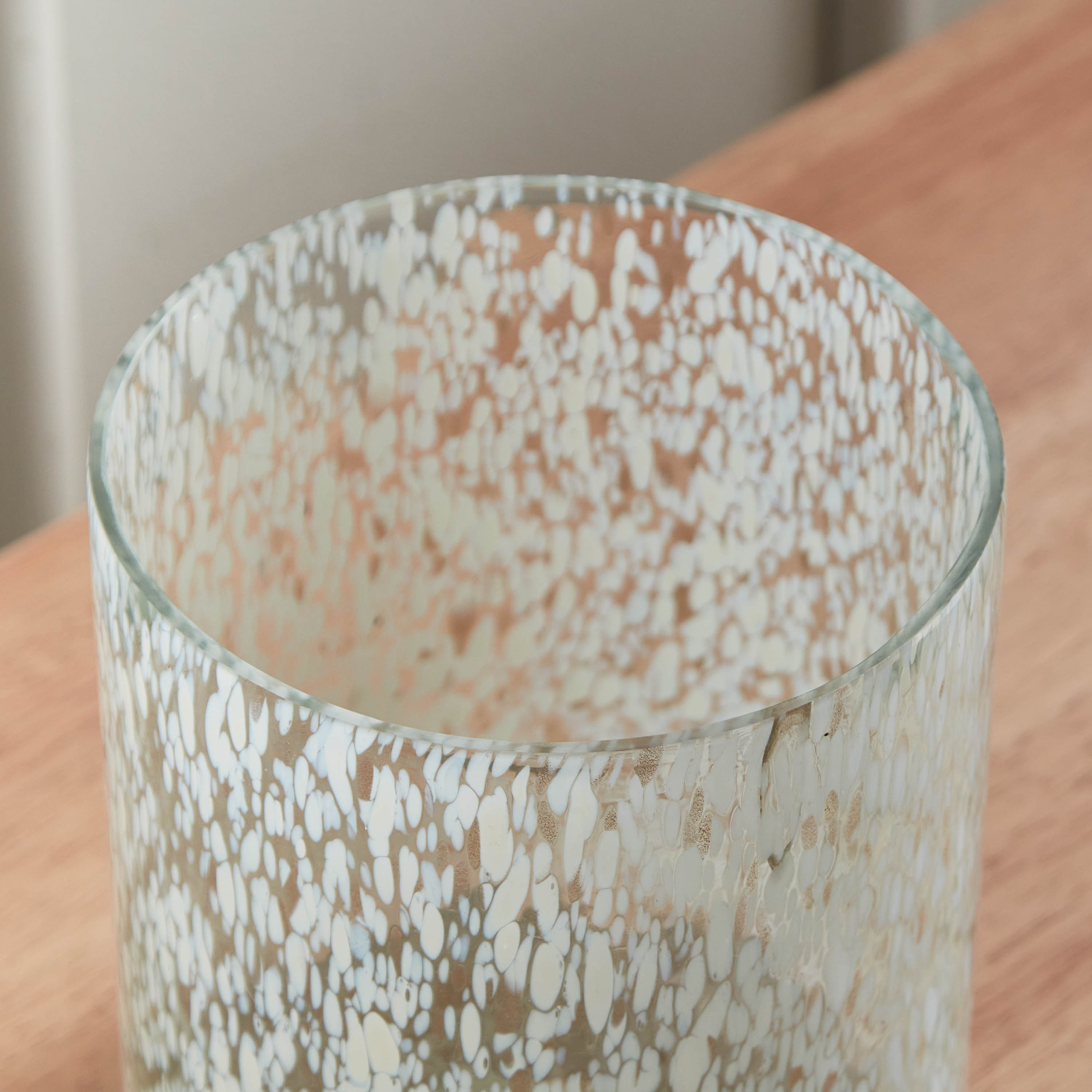 حامل شموع زجاجي من أورا - 15.25x15.25x17.5 سم-hbxlivingroom-decorandaccessories-candleholders-image-3