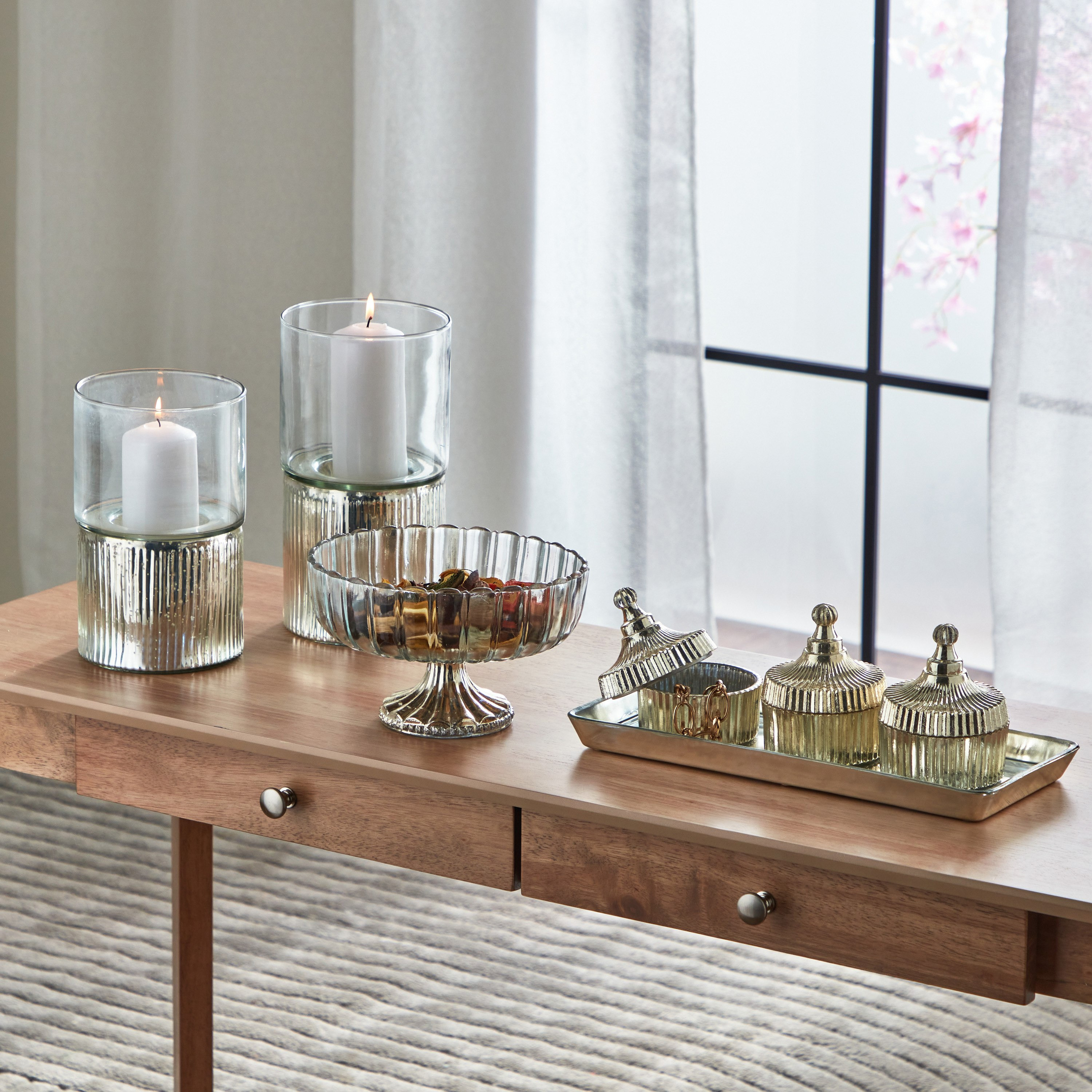 حامل شموع ميتاليك مضلع من جريس - 13x13x25 سم-hbxlivingroom-decorandaccessories-candleholders-image-4
