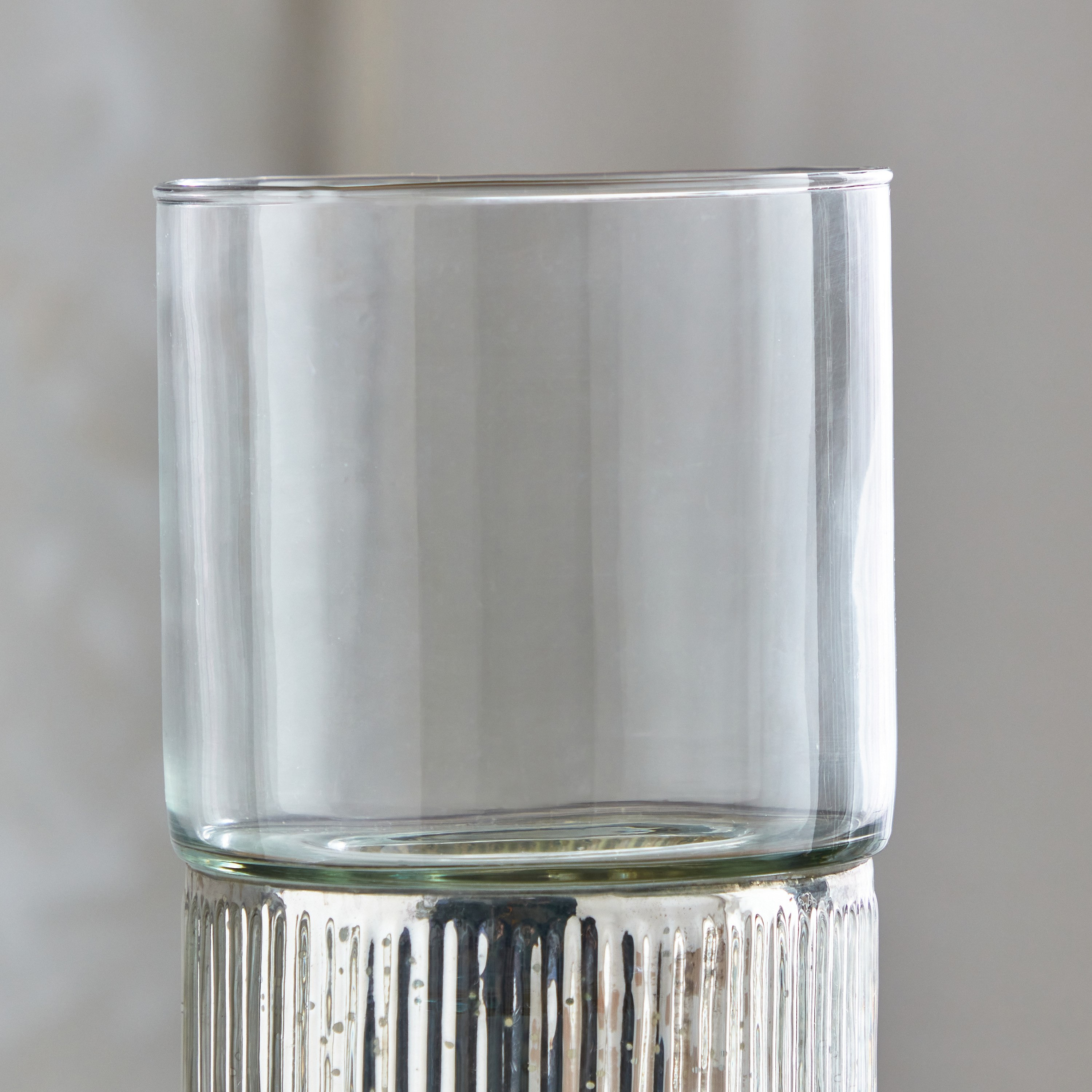 حامل شموع ميتاليك مضلع من جريس - 13x13x25 سم-hbxlivingroom-decorandaccessories-candleholders-image-5