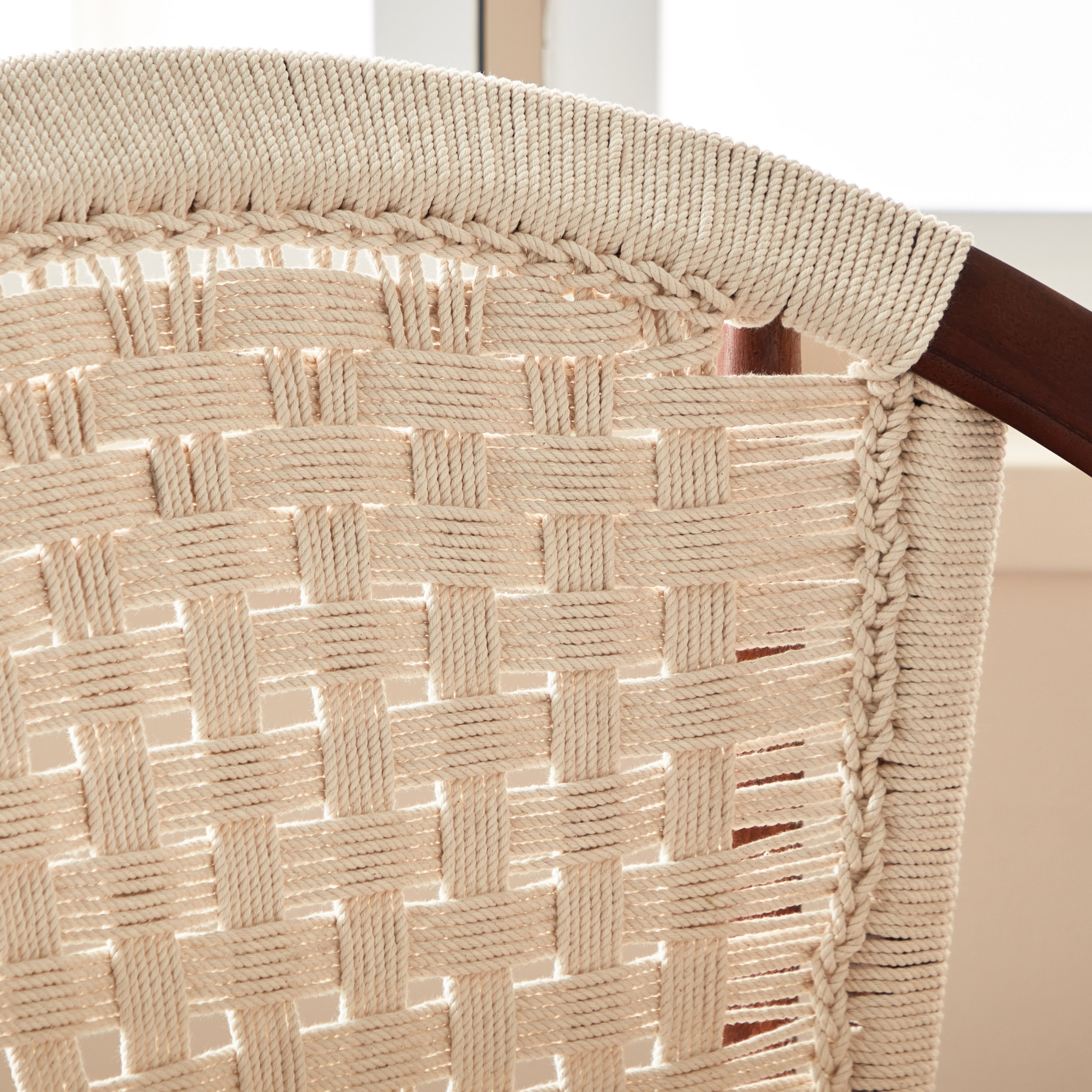 كرسي استرخاء من لشبونة-hbxlivingroom-sofasandarmchairs-easychairs-image-4