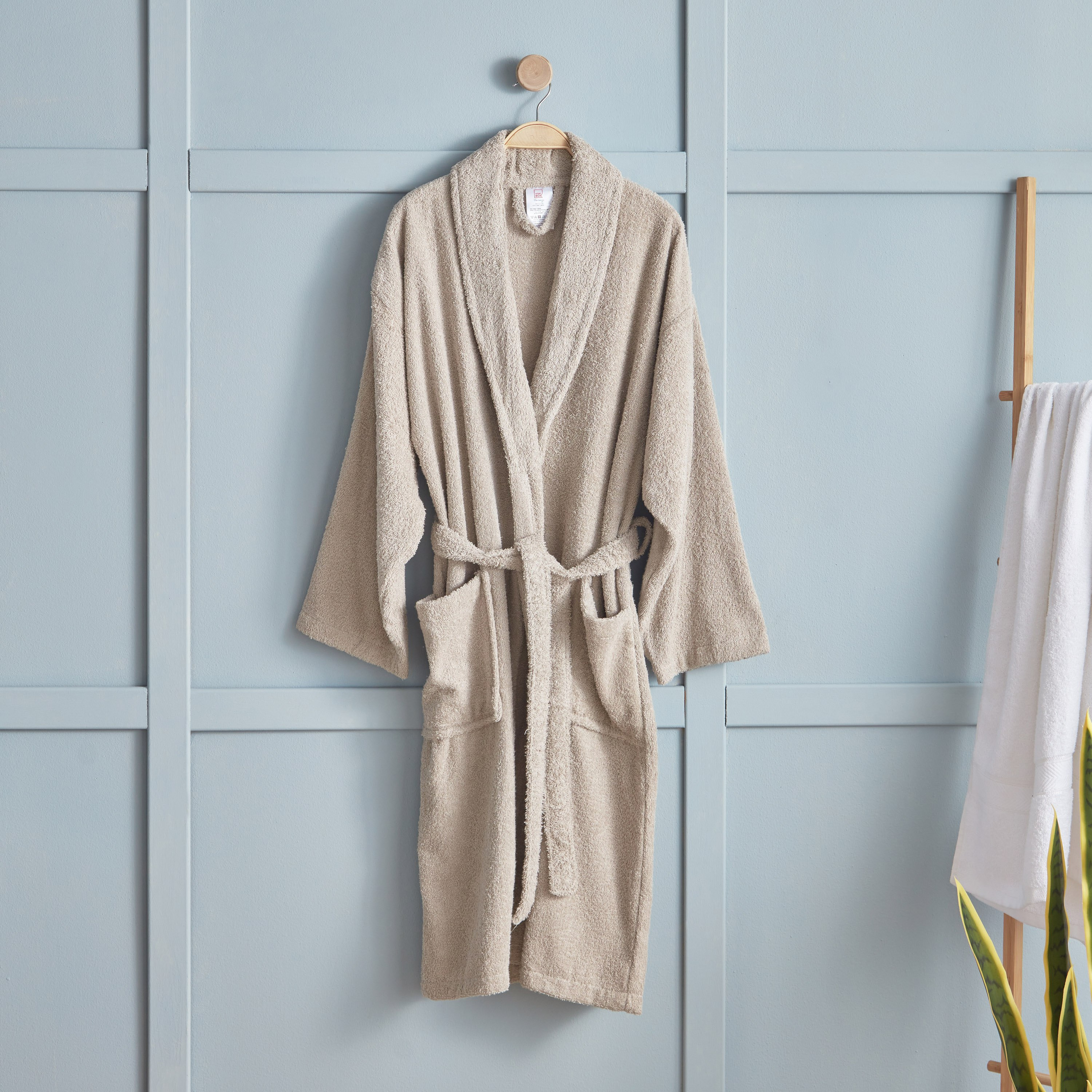 Essential Adult Shawl Bathrobe - Medium-hbxbathroom-bathroomtextiles-image-1