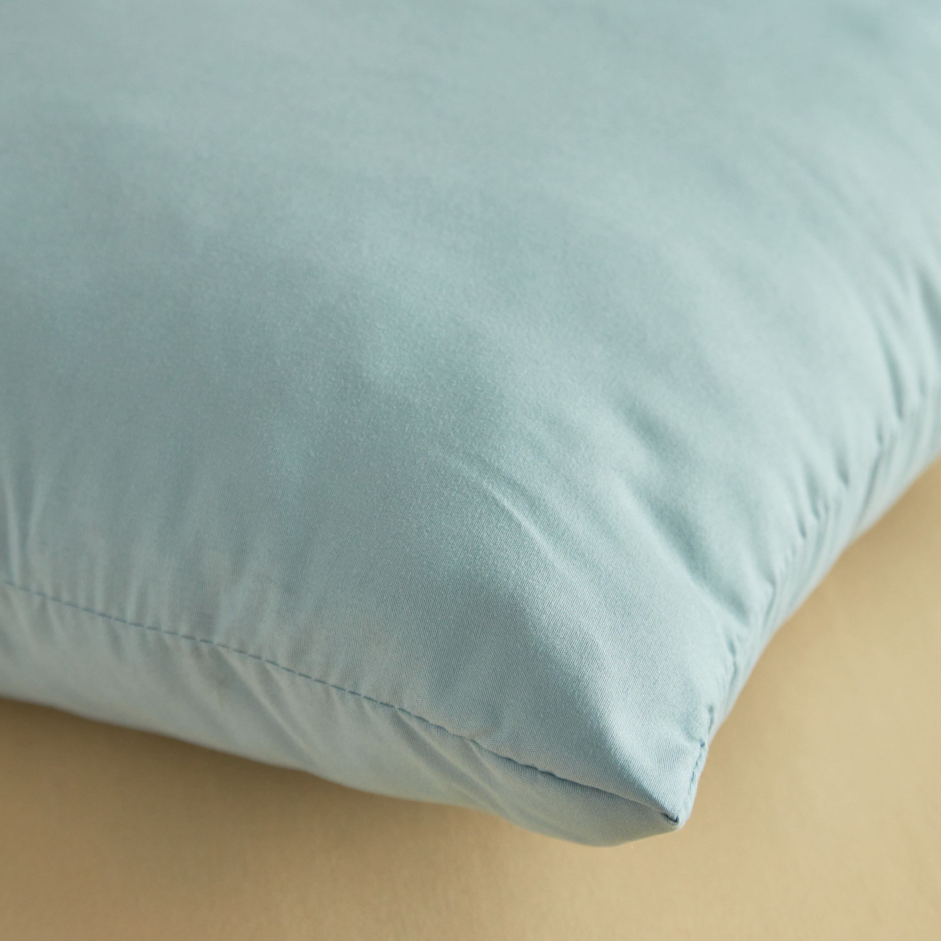 وسادة محشوة من ألياف دقيقة من أكسيس - 40x40 سم-hbxlivingroom-furnishings-cushionsandcovers-filledcushions-image-4