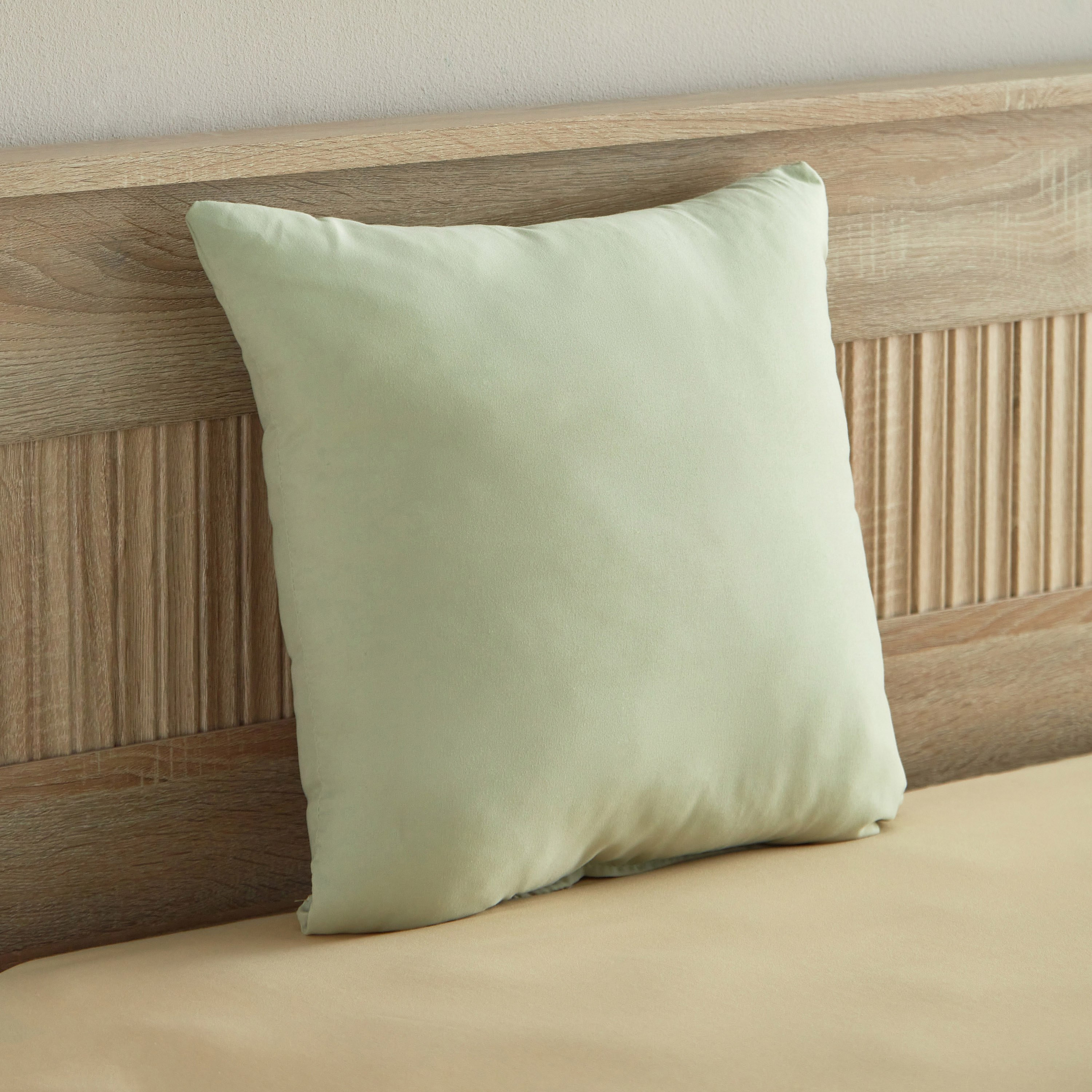 وسادة محشوة ألياف دقيقة من أكسيس - 40x40 سم-hbxlivingroom-furnishings-cushionsandcovers-filledcushions-image-1