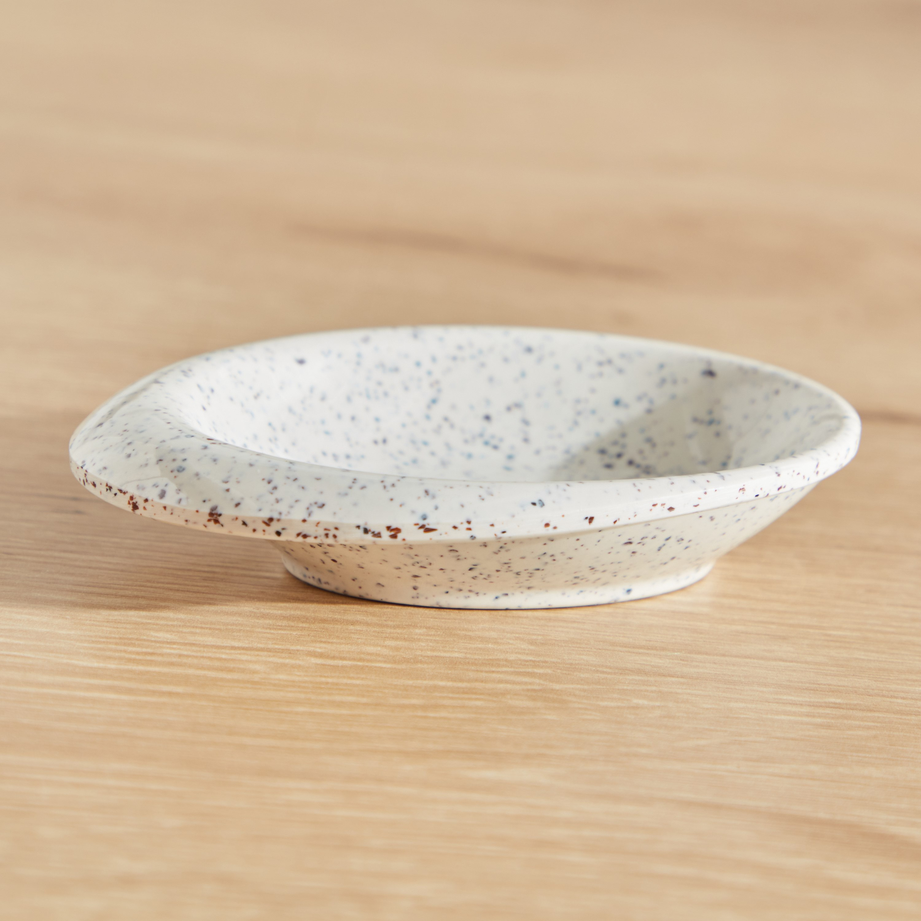 صحن صغير من كلاسيك لارا-hbxdecorandfurnishings-tabletop-serveware-image-1