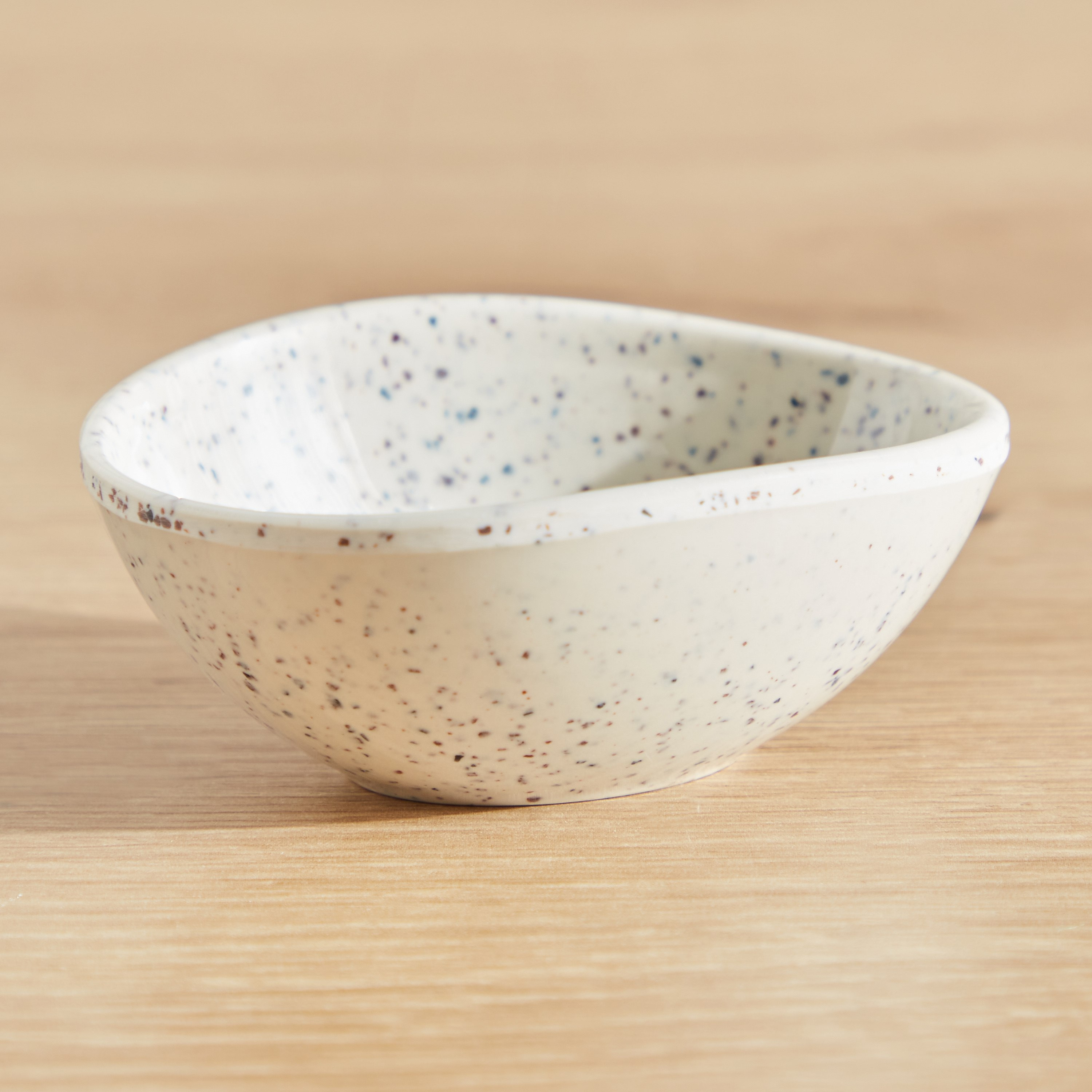 وعاء صغير من كلاسيك فيولا-hbxdecorandfurnishings-tabletop-serveware-image-1