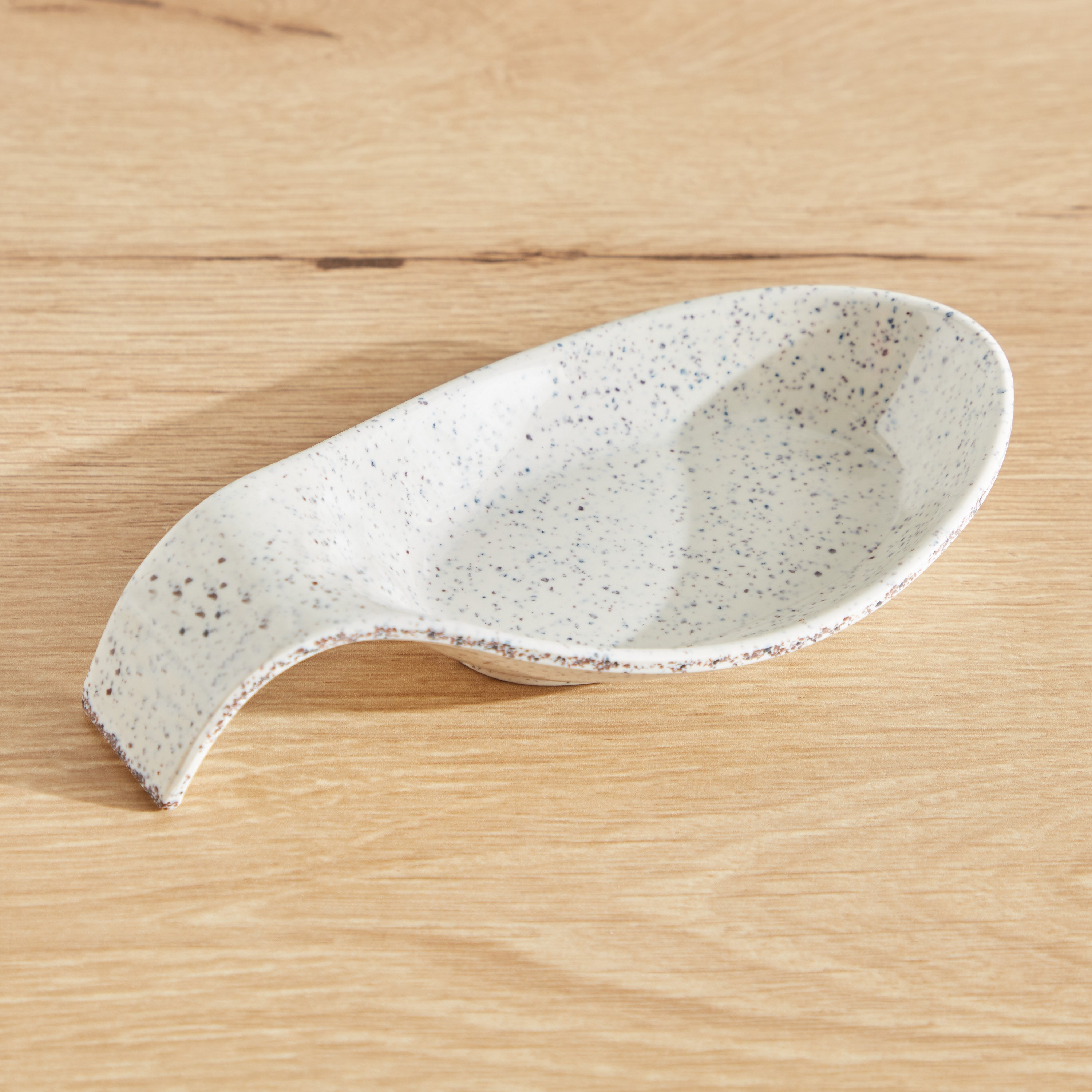 صحن من كلاسيك-hbxdecorandfurnishings-tabletop-serveware-image-2