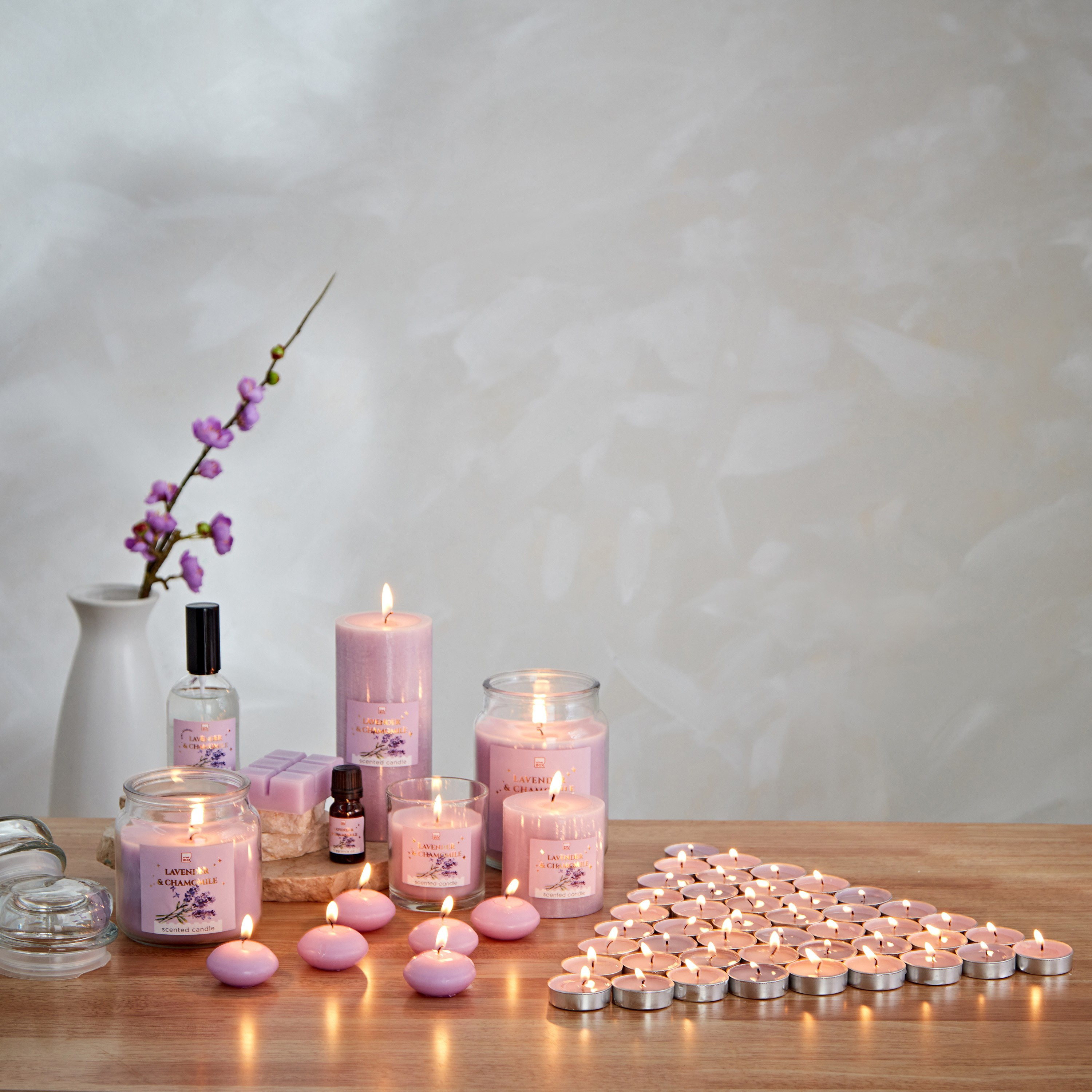 Qara Colonial Lavender Chamomile Jar Candle - 530 gm-hbxlivingroom-decorandaccessories-candles-image-5