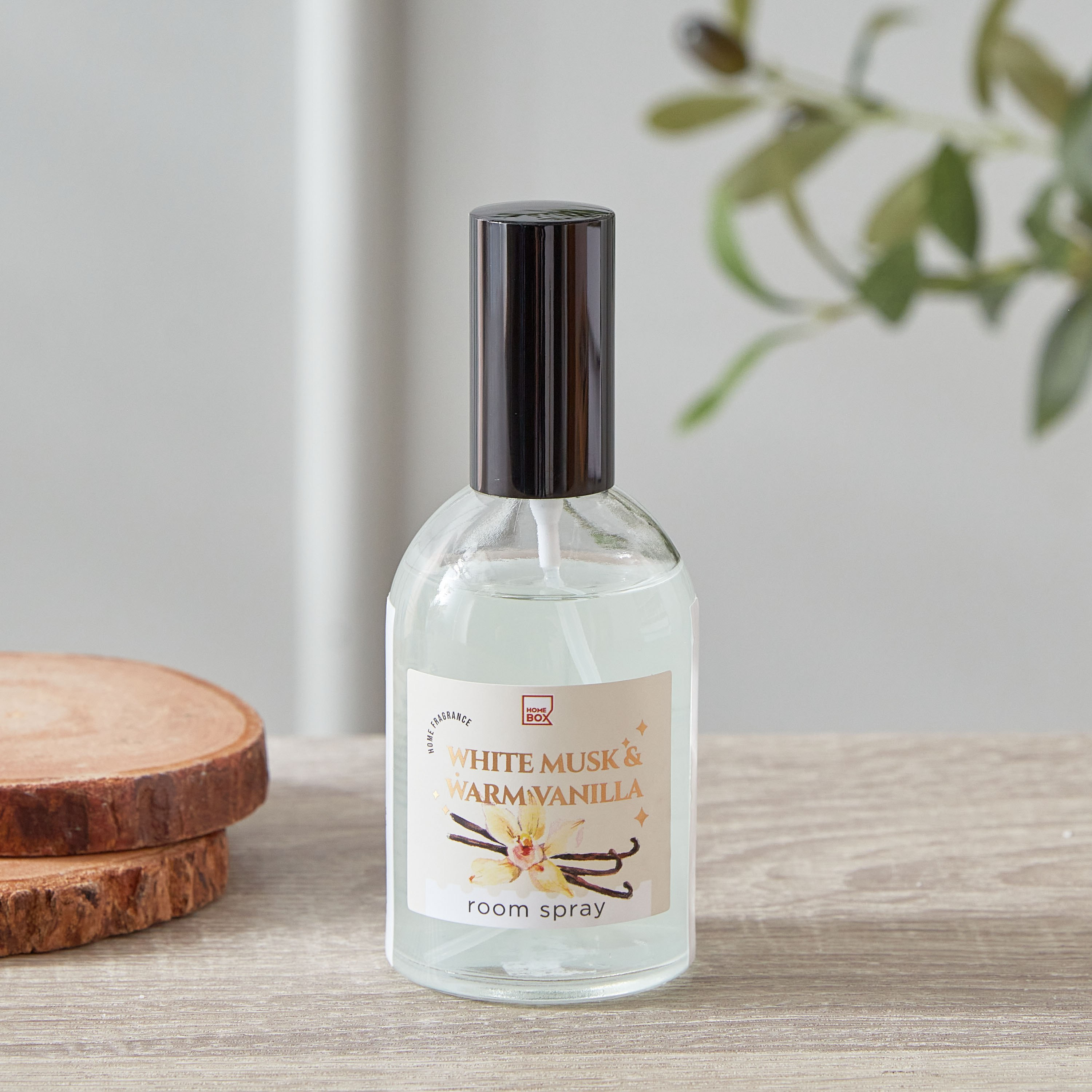 Qara White Musk and Warm Vanilla Room Spray - 100 ml-hbxdecorandfurnishings-homefragrance-roomfreshnersandaromamist-image-1