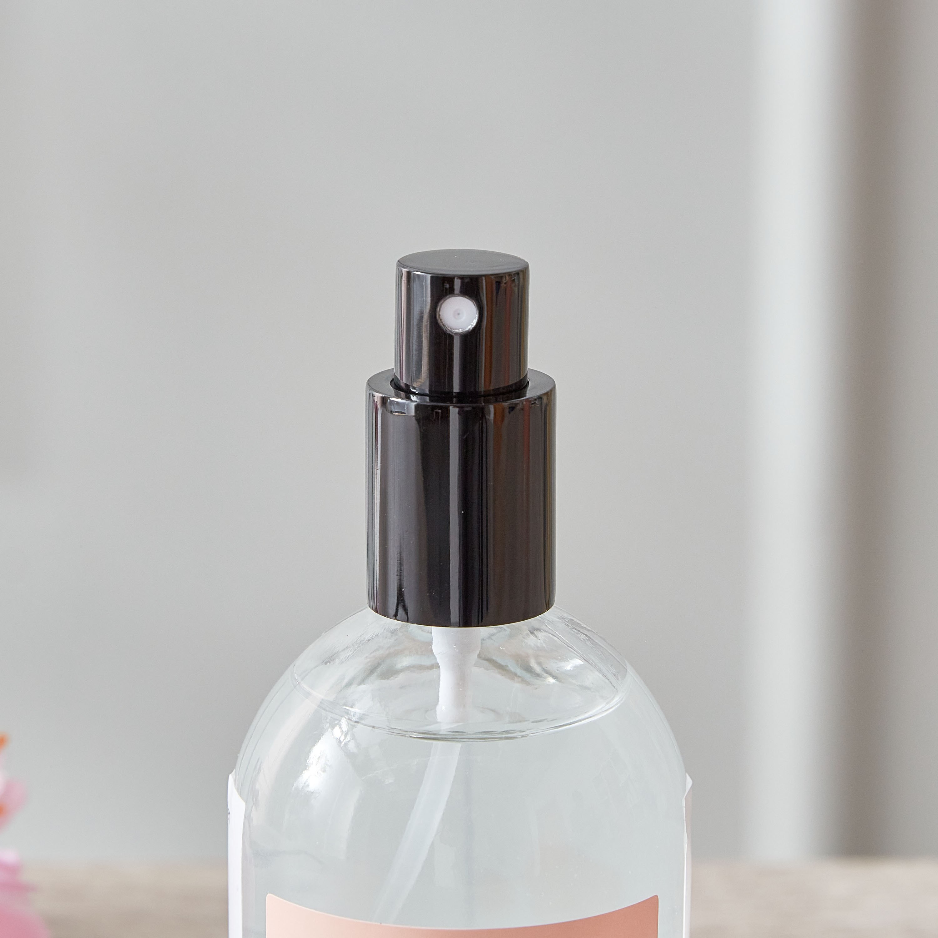 Qara Rose Garden Room Spray - 100 ml-hbxdecorandfurnishings-homefragrance-roomfreshnersandaromamist-image-3