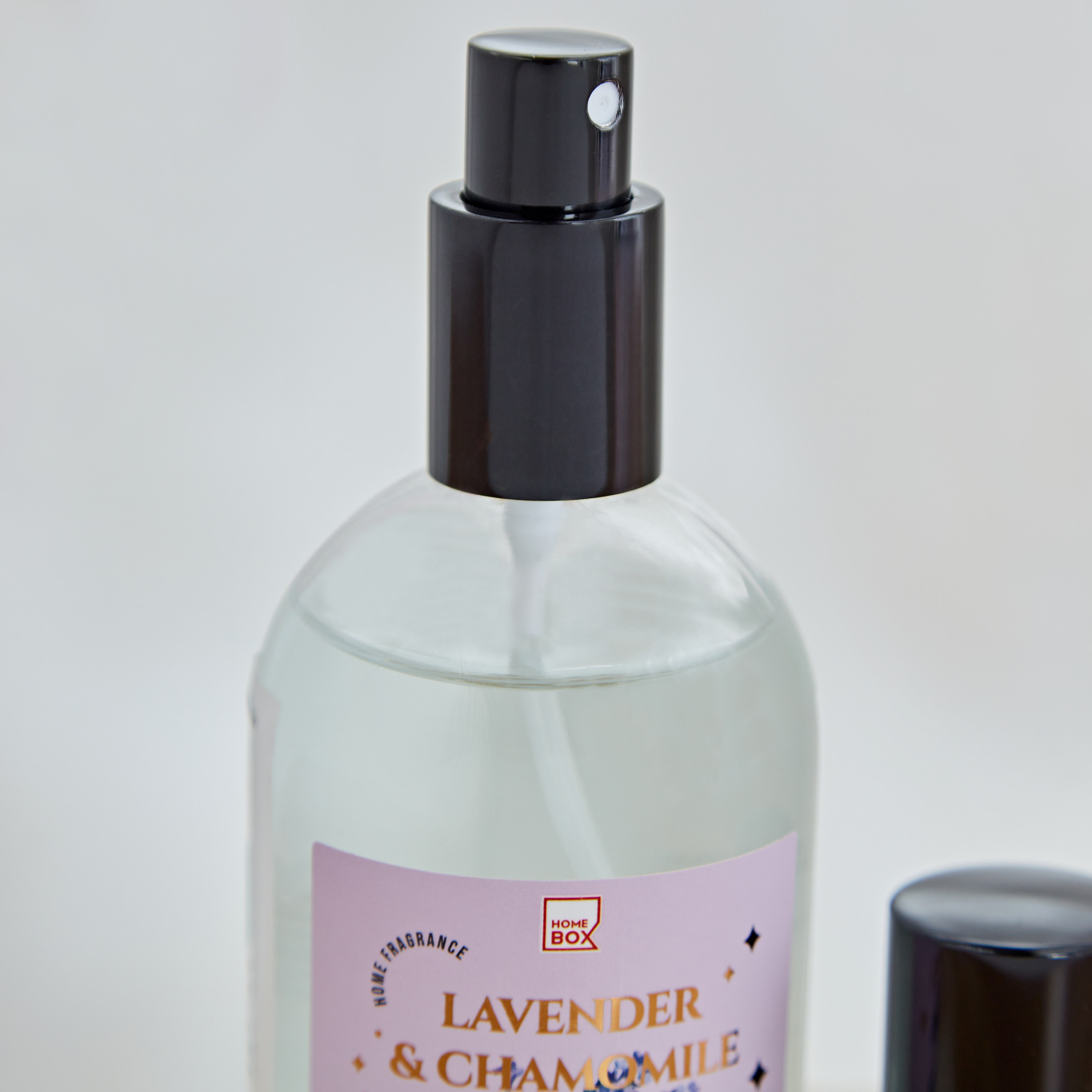 معطر غرف برائحة اللافندر والبابونج من قارا - 100 مل-hbxdecorandfurnishings-homefragrance-roomfreshnersandaromamist-image-3