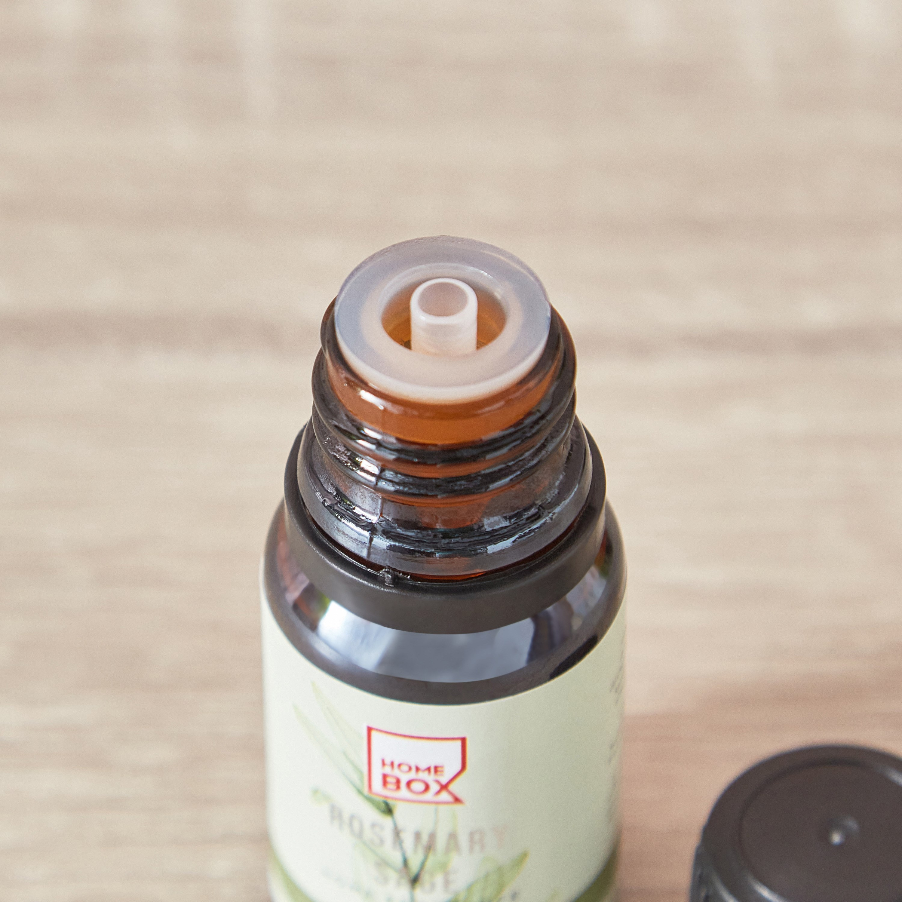 Qara Ecology Rosemary Sage Aroma Oil - 10 ml-hbxhomeware-hbxdecorandfurnishings-image-3