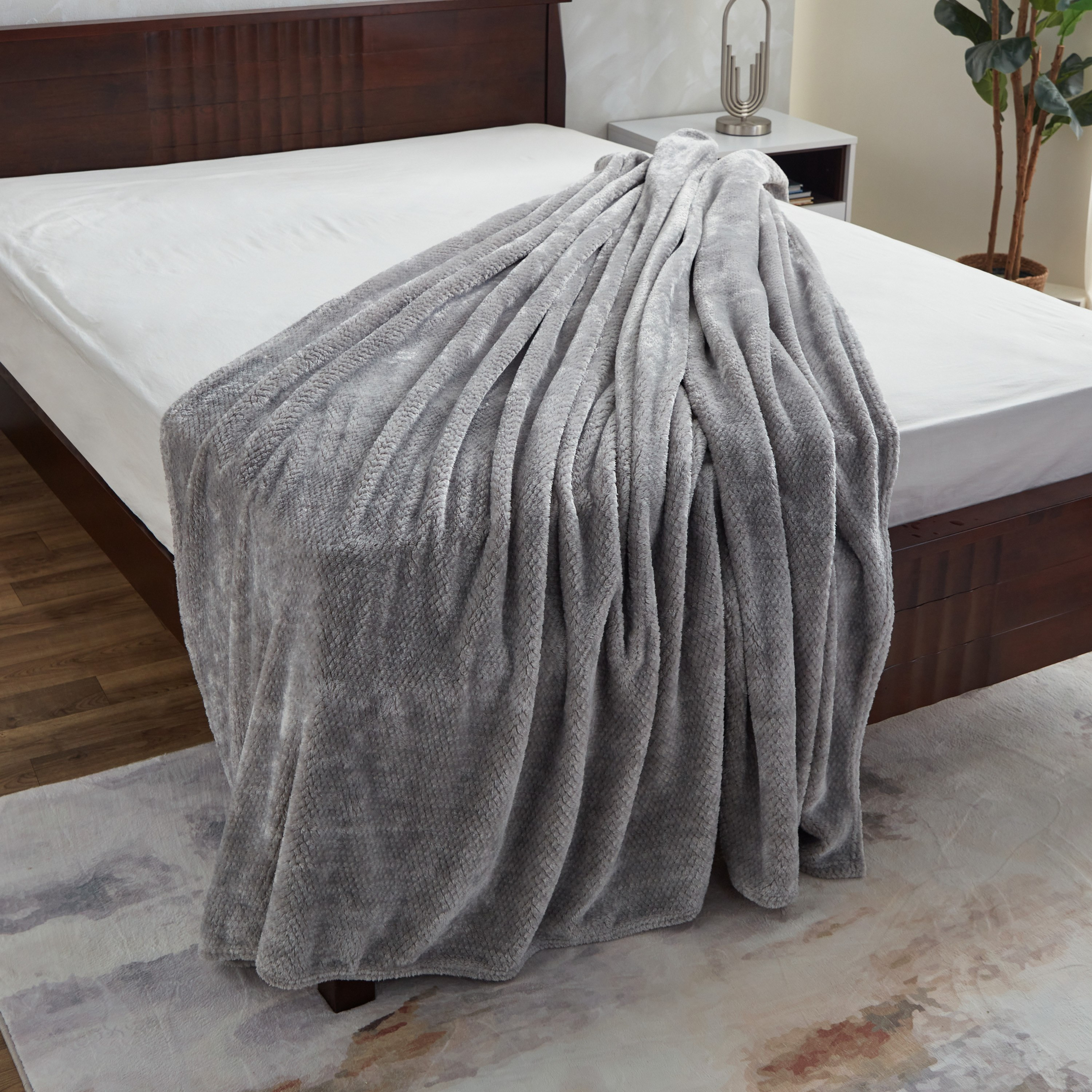 Lux Popcorn Queen Flannel Blanket - 220x200 cm-hbxhomeware-hbxbedroom-image-4