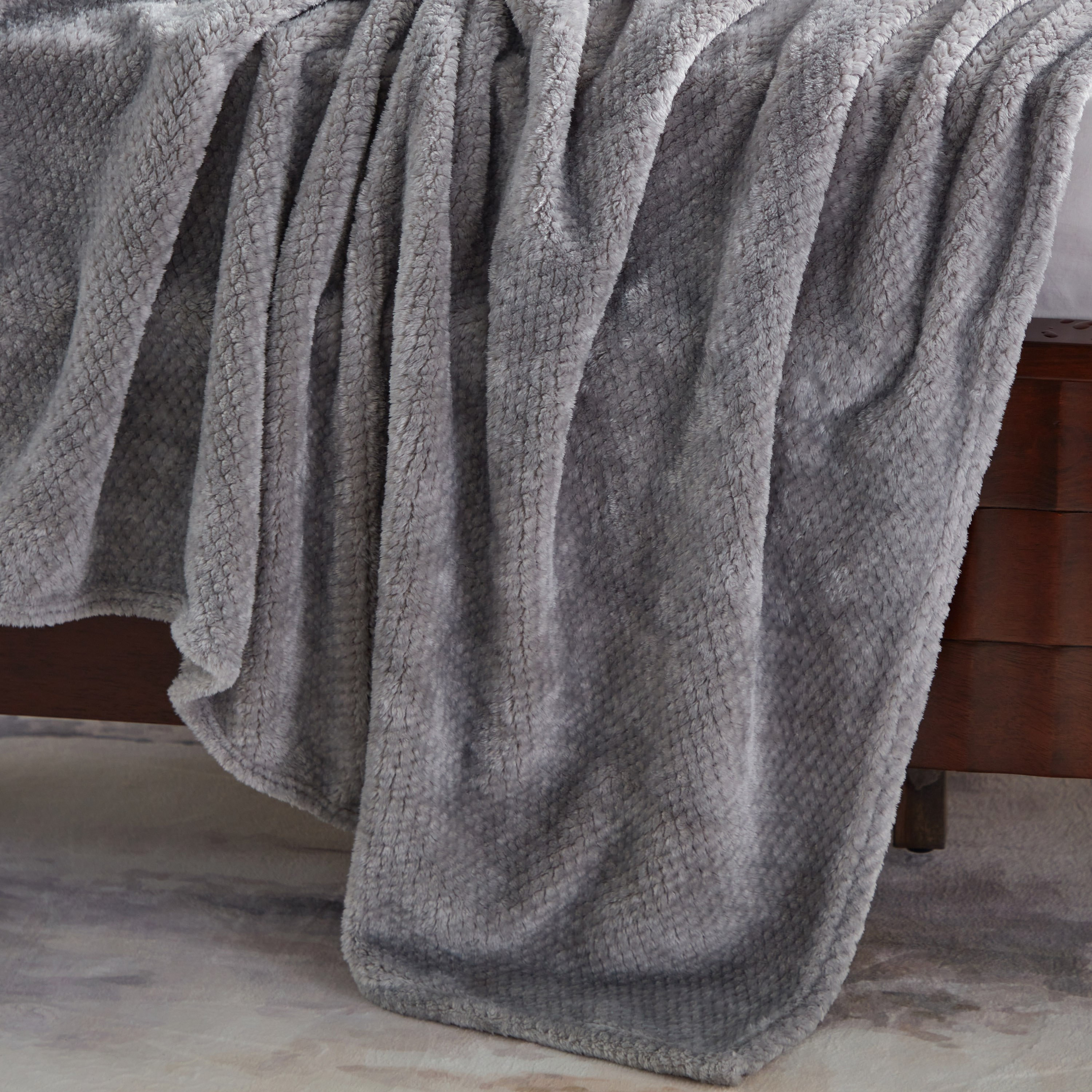 Lux Popcorn Queen Flannel Blanket - 220x200 cm-hbxhomeware-hbxbedroom-image-5