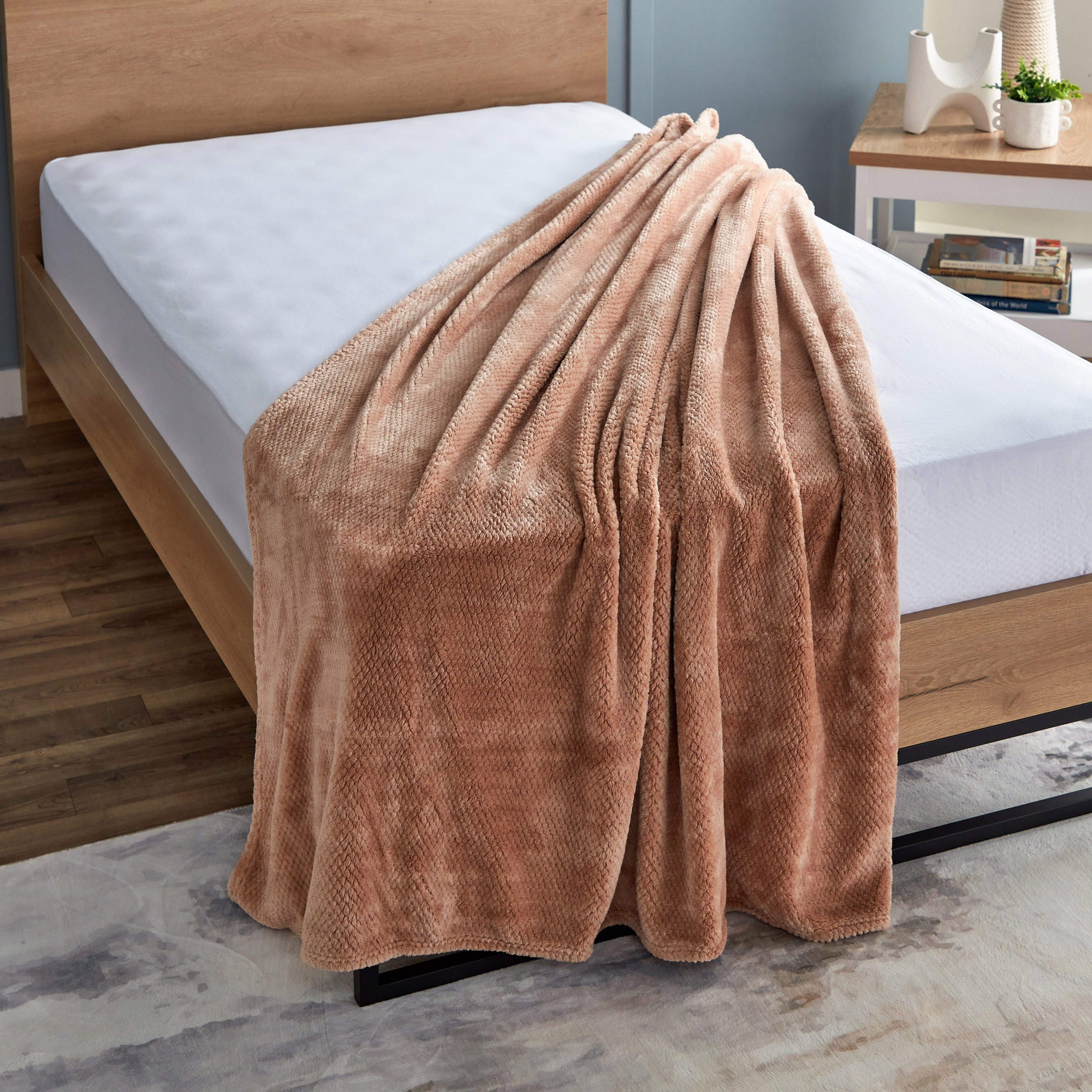 Lux Popcorn Queen Flannel Blanket - 220x200 cm-hbxhomeware-hbxbedroom-image-4