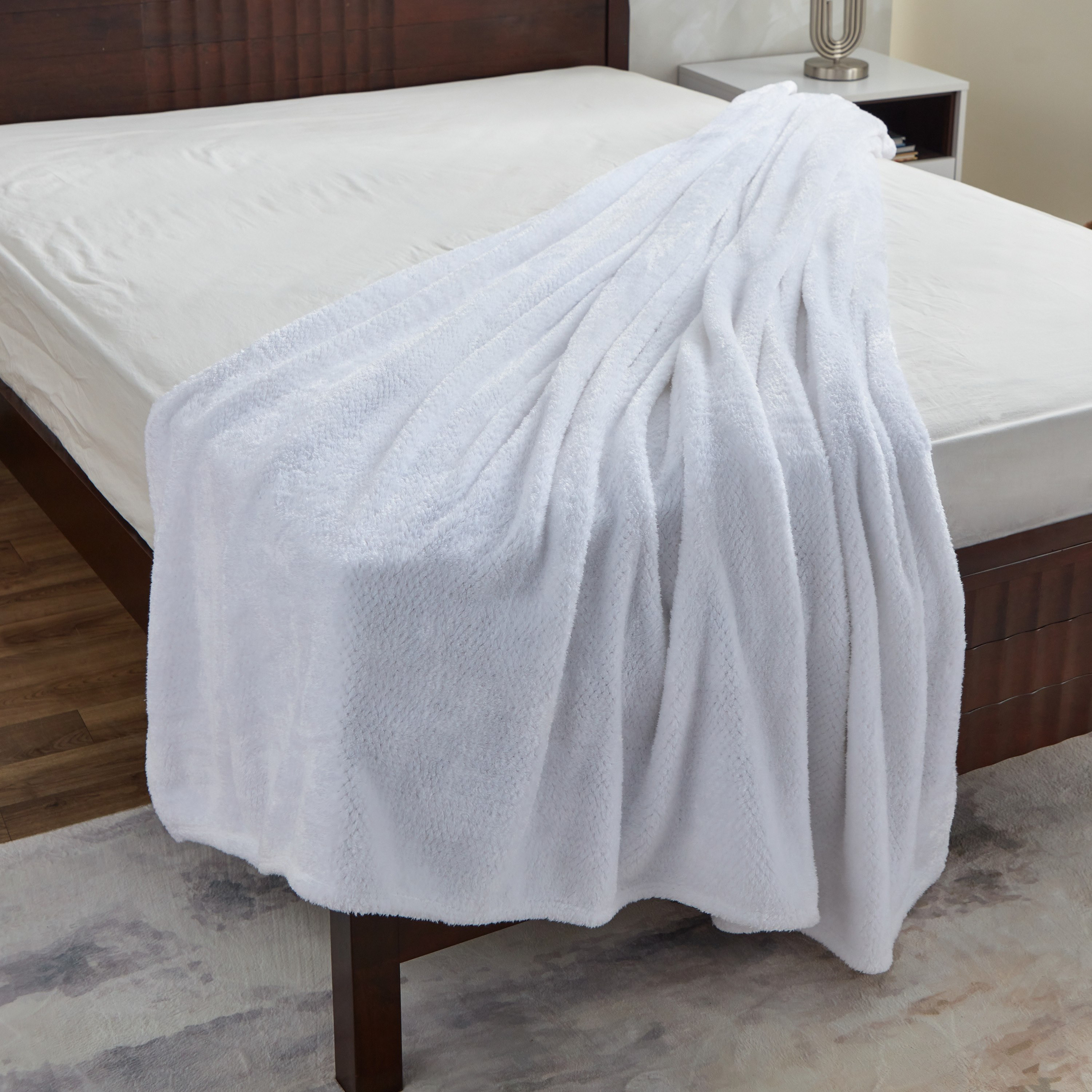 Lux Popcorn Queen Flannel Blanket - 220x200 cm-hbxhomeware-hbxbedroom-image-4