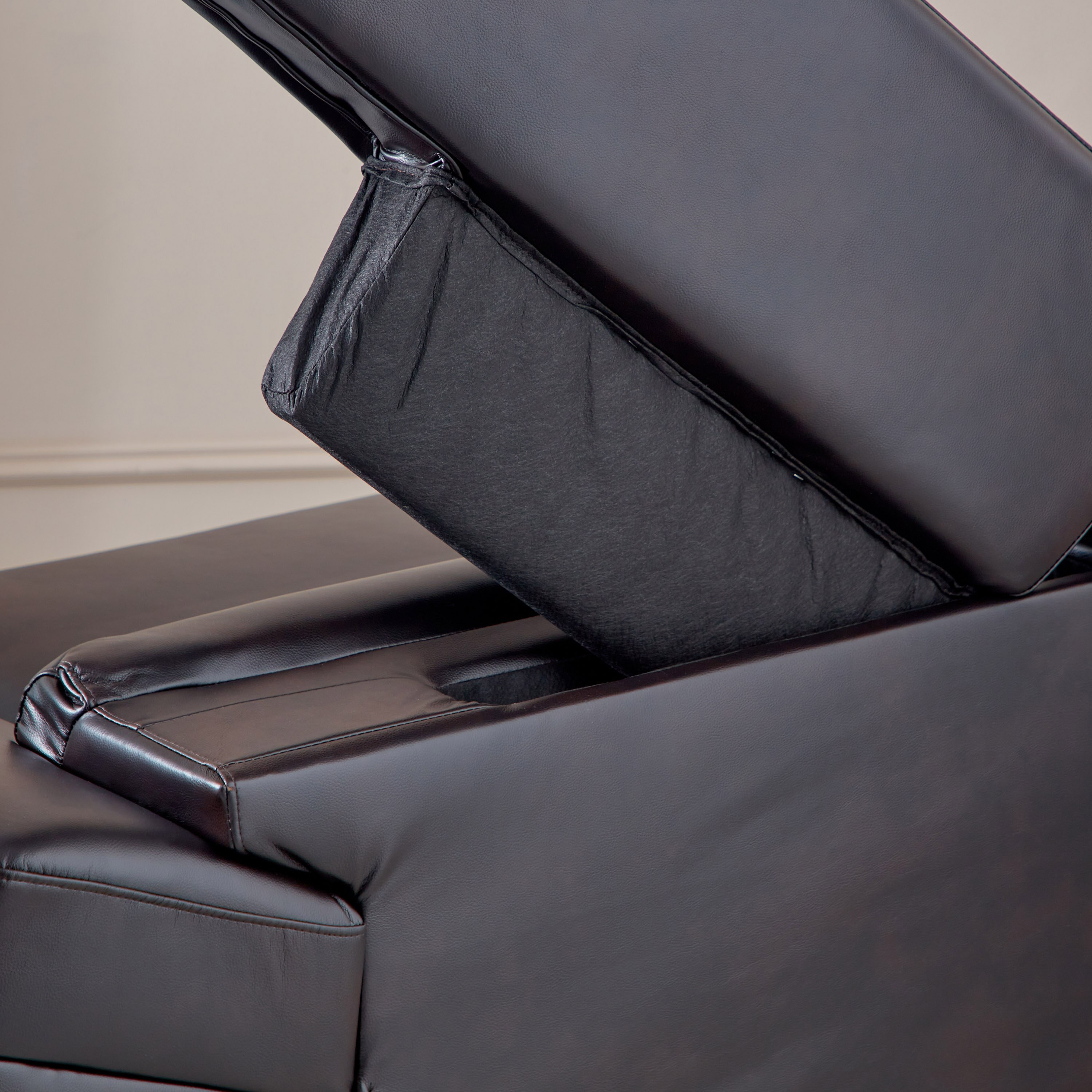 كنبة جلد صناعي 3 مقاعد من ساليرنو-hbxlivingroom-sofasandarmchairs-sofas-image-6