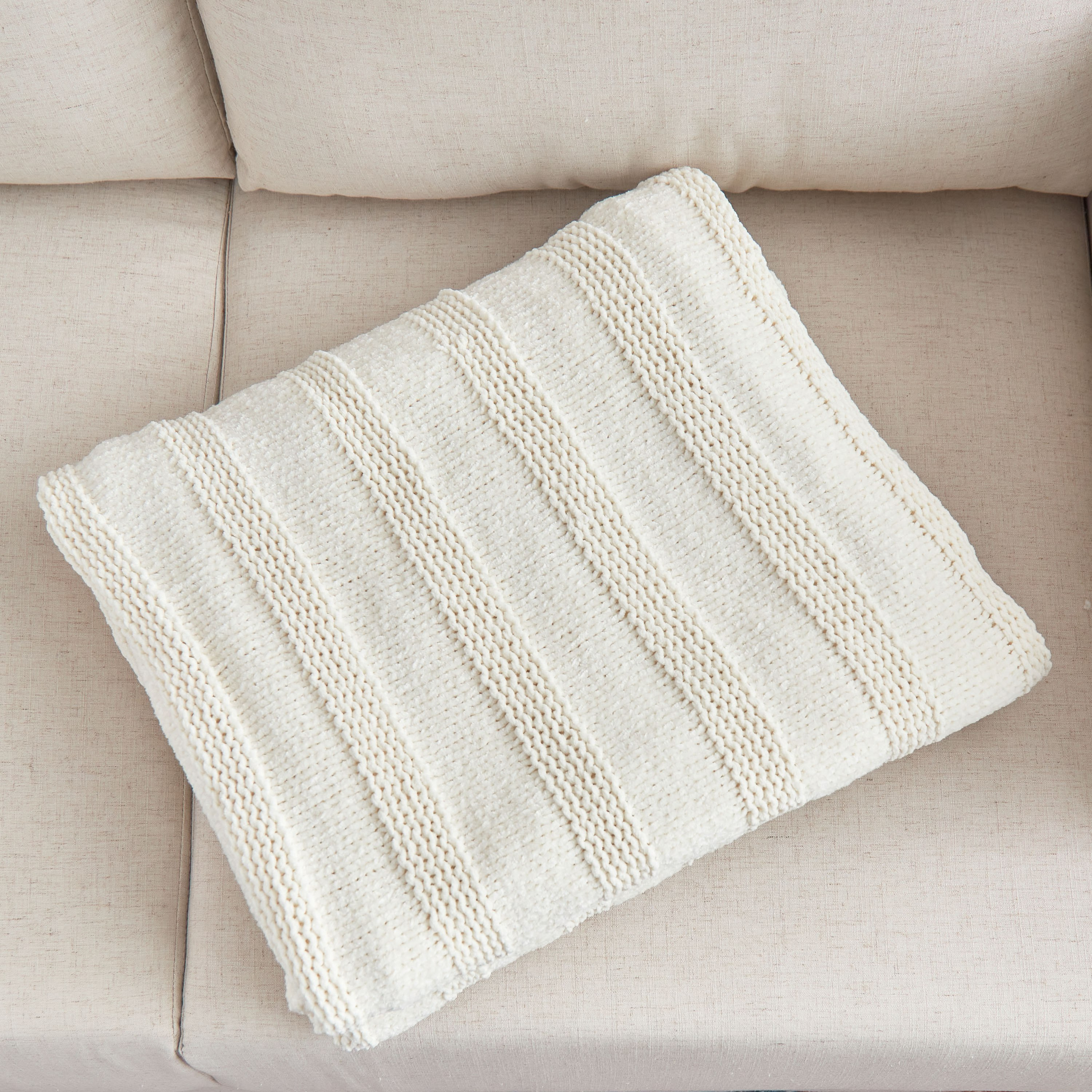 بطانية خفيفة أكريليك محبوكة من ماديسون ريا - 130x170 سم-hbxhomeware-hbxbedroom-image-4