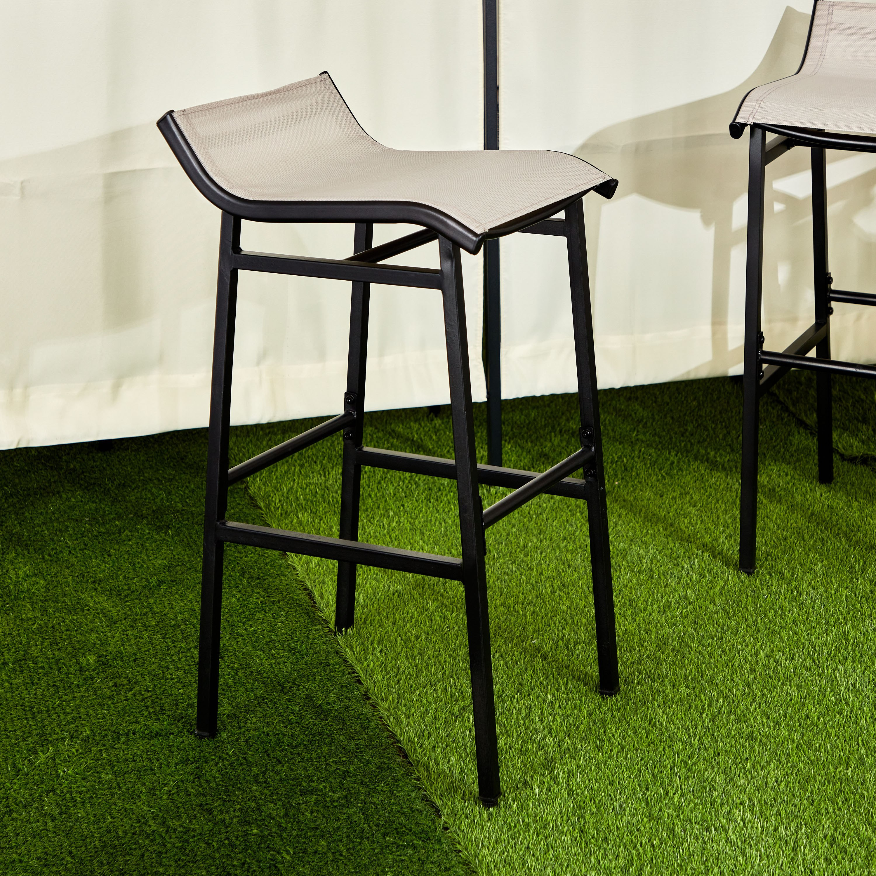 وحدة مشروبات مقعدين وعلّاقة كؤوس من فيرا تانجو-hbxfurniture-outdoor-diningsets-image-8