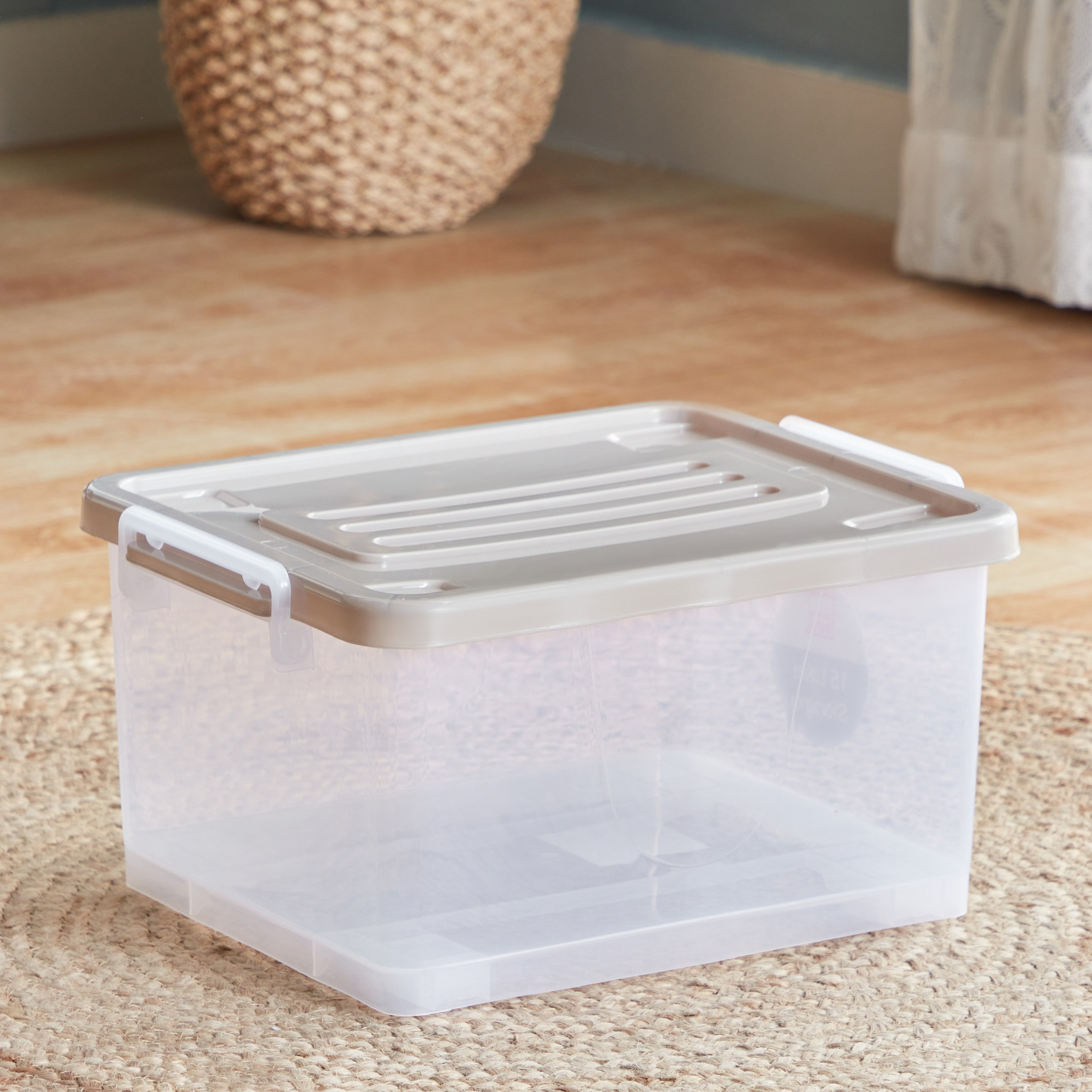 Juana Multipurpose Transparent Storage Box with Wheels and Lockable Lid - 15 L-hbxbedroom-bedroomaccessories-bedroomstorage-image-2