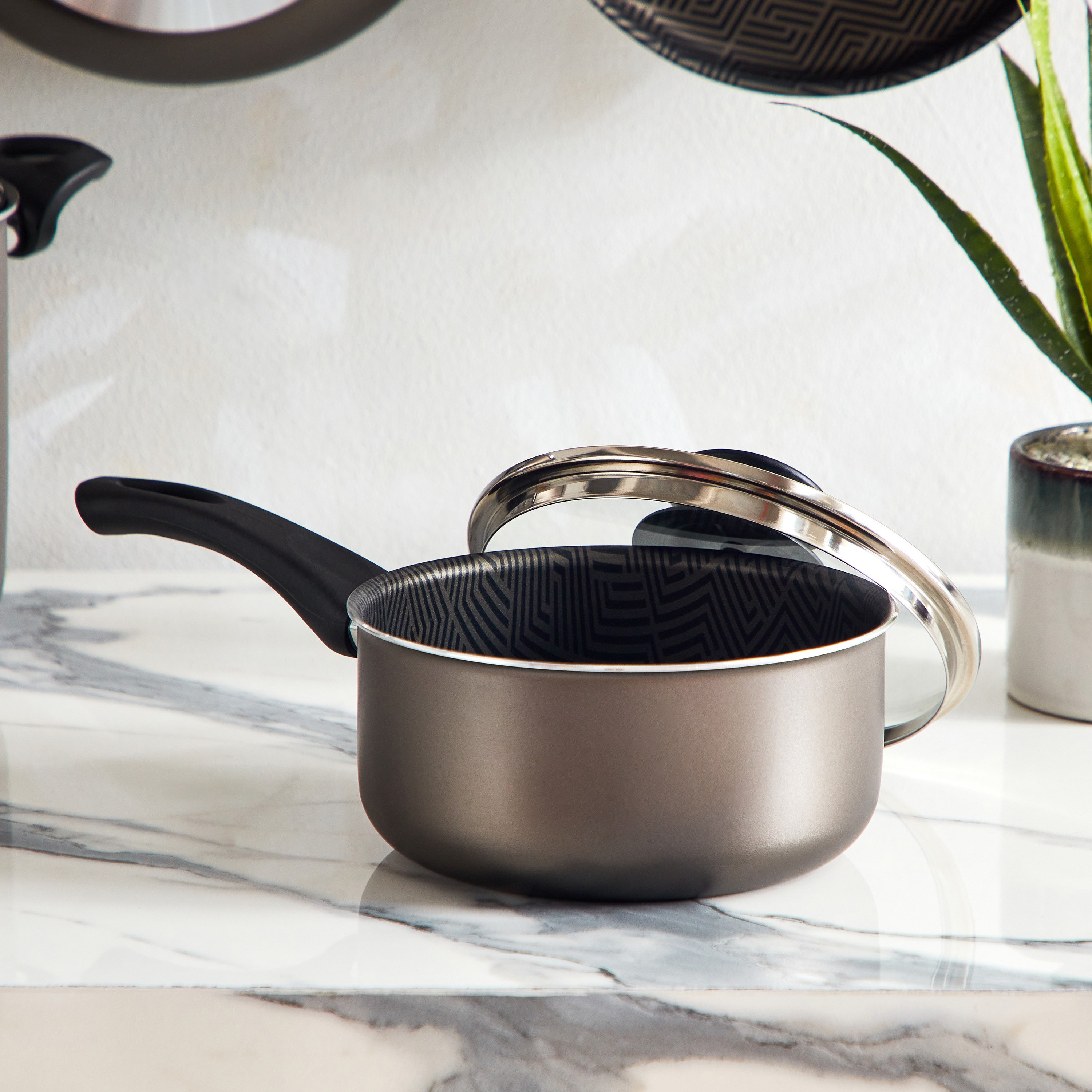 قدر صلصة غير قابل للالتصاق بغطاء زجاج باريس من ترامونتينا - 18 سم-hbxhomeware-hbxkitchen-image-2