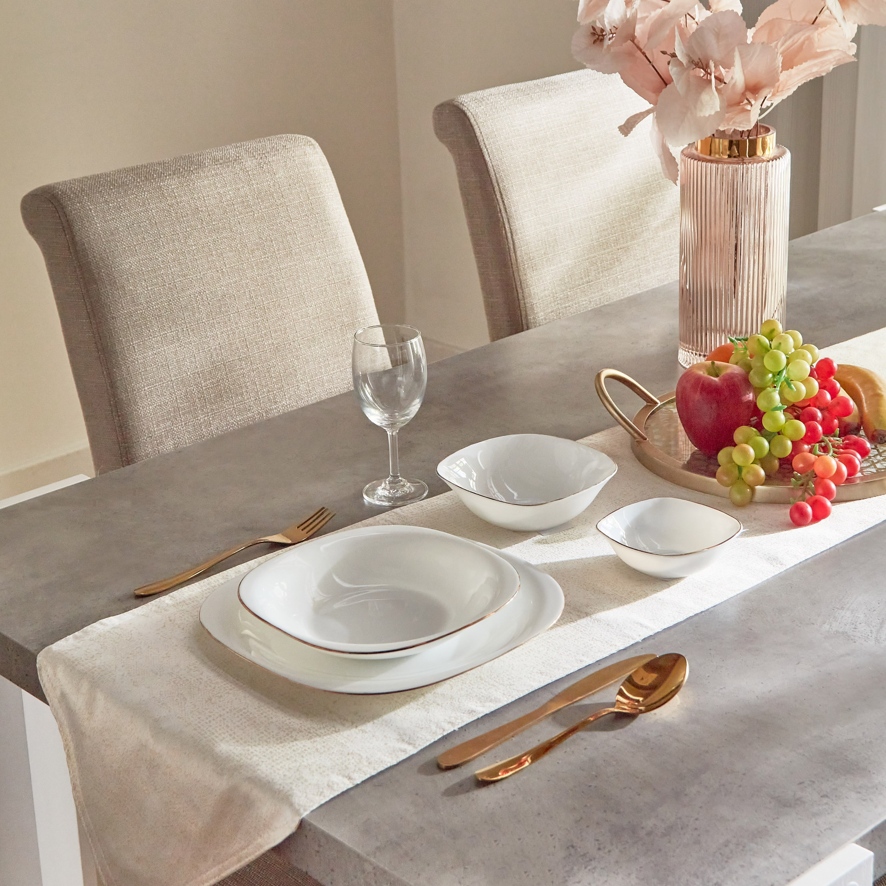 صحن عشاء أوبالوير بإطار ذهبي من نوفا - 29 سم-hbxdecorandfurnishings-tabletop-crockery-image-5