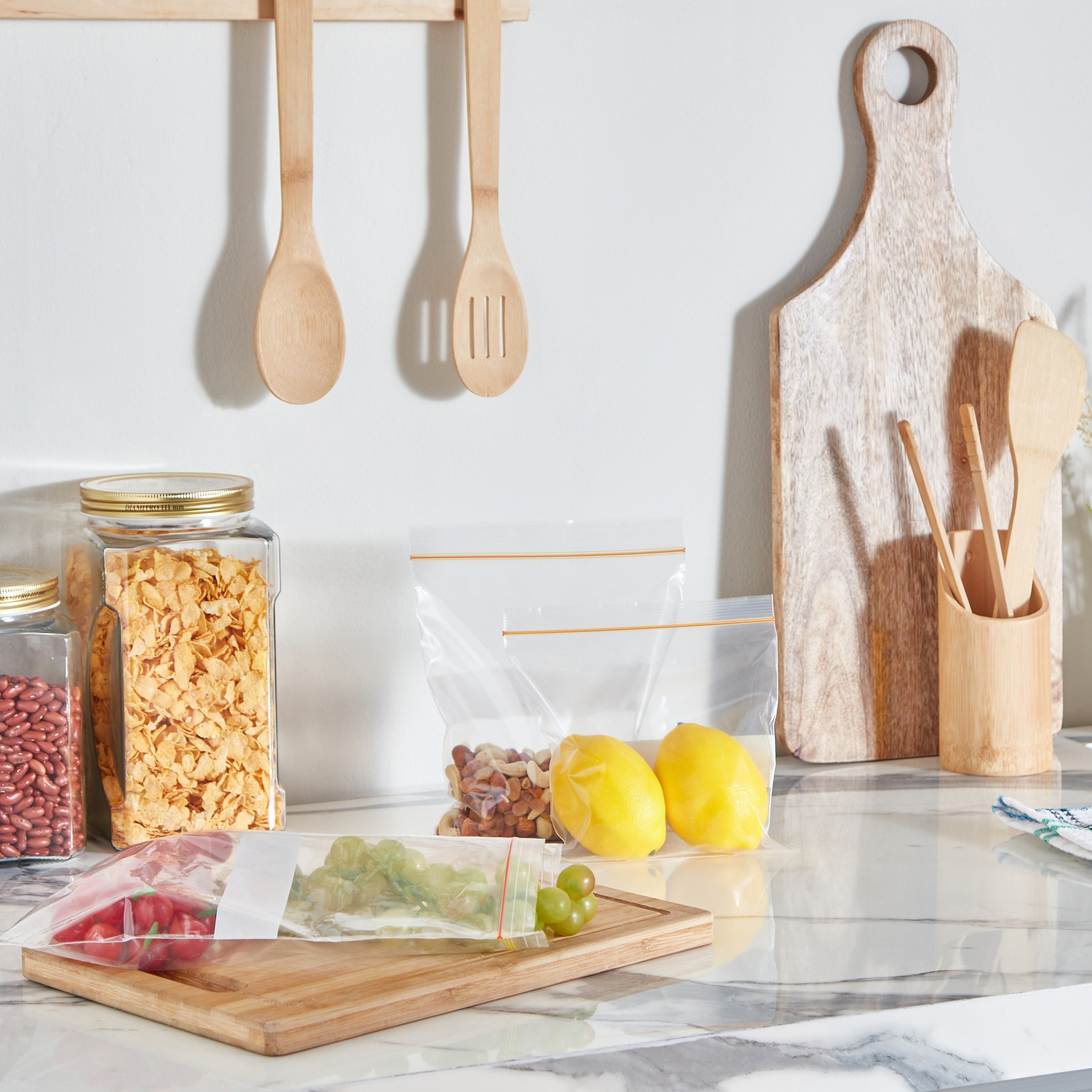 طقم شنط بسحّاب 20 قطعة قابلة لإعادة الاستخدام من نوفا - 27x27 سم-hbxhomeware-hbxkitchen-image-4