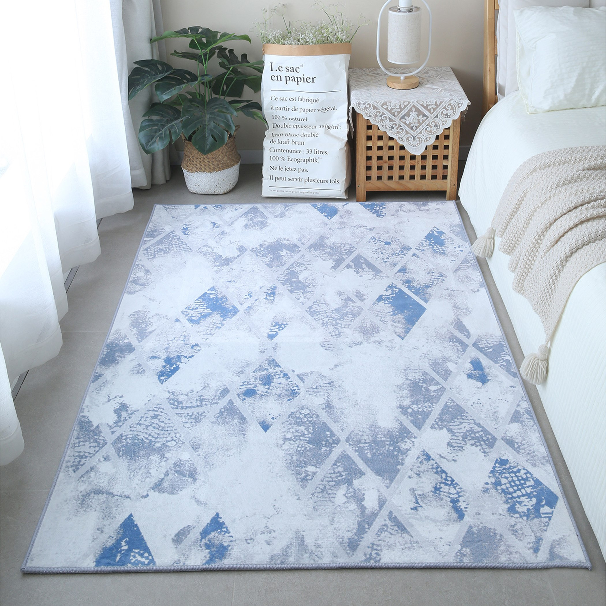 سجادة فلانيل بطبعات مخططة من أونتاريو - 110x160 سم-hbxdecorandfurnishings-floorcoverings-rugs-image-1